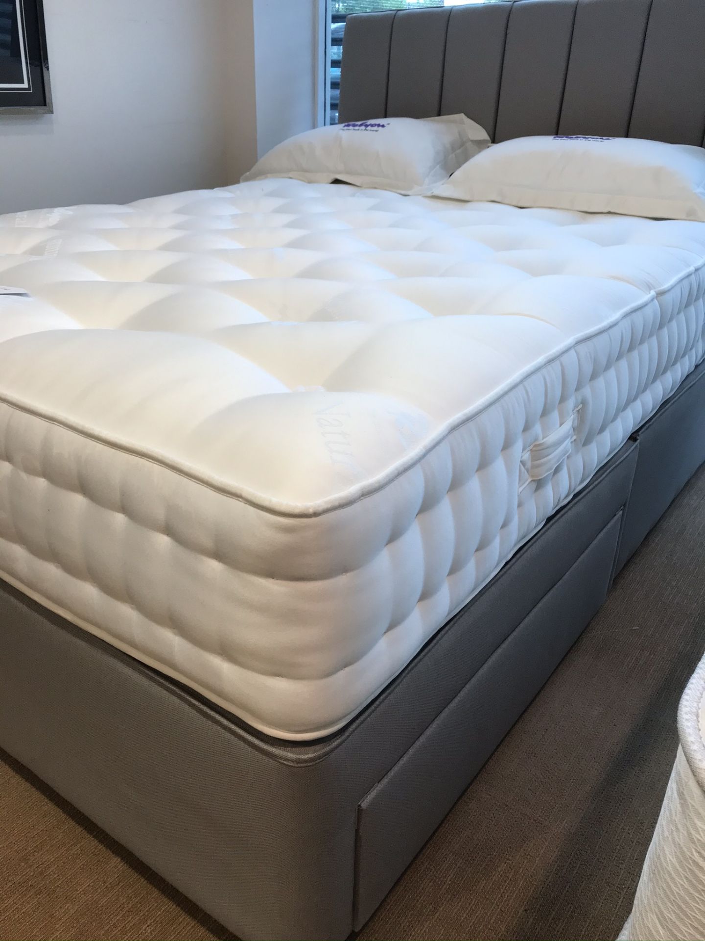 Ex Display Relyon Coniston Natural Wool 2200 Firm Edge King Size Mattress w/ 2 Drawer Bed Frame & He - Image 4 of 4