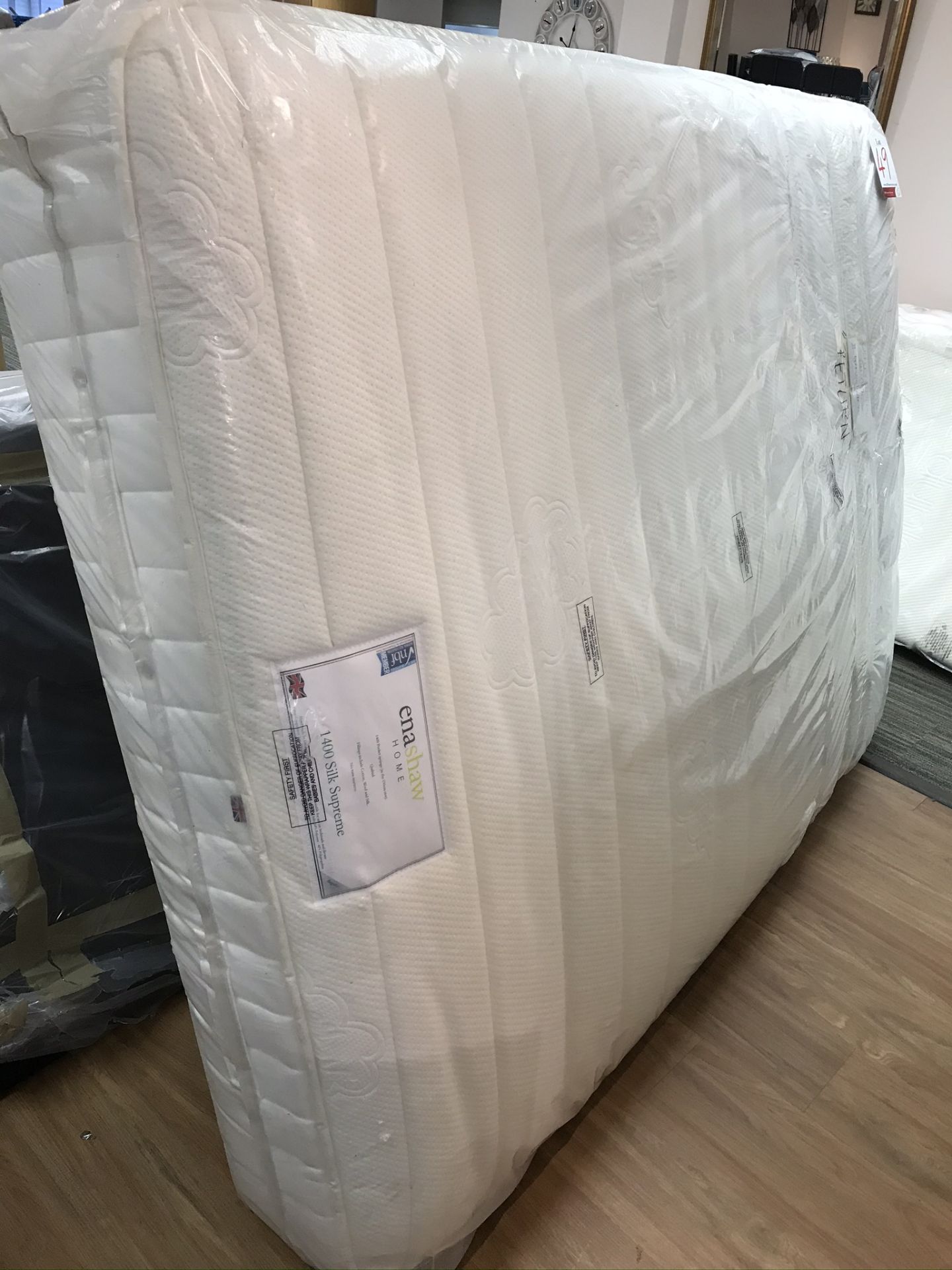 Ex Gallery Natural 1700 Cashmere Sublime Quilted 135cm Double Size Mattress - Image 4 of 5