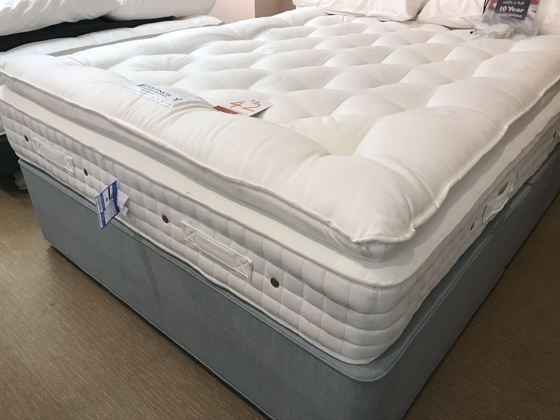 Ex Display Hypnos Melody PillowTop King Size Mattress w/ Bed Frame & Slim/Wide Headboard in Linoso S - Image 3 of 5