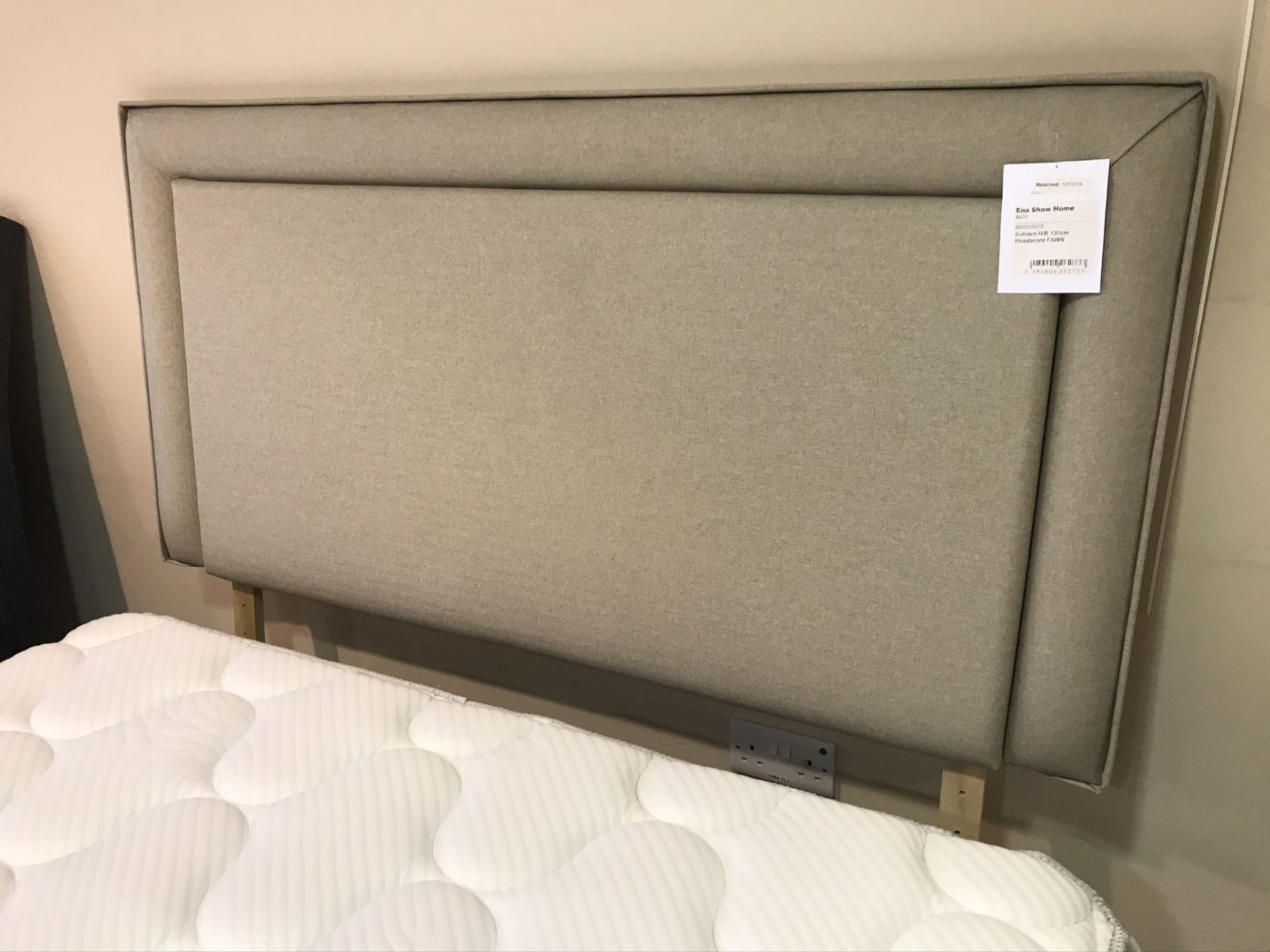 Ex Display Sealy Messina Latex 1400 Double Mattress w/ 4 Drawer Bed Frame & Headboard in Fawn | RRP£ - Image 6 of 6