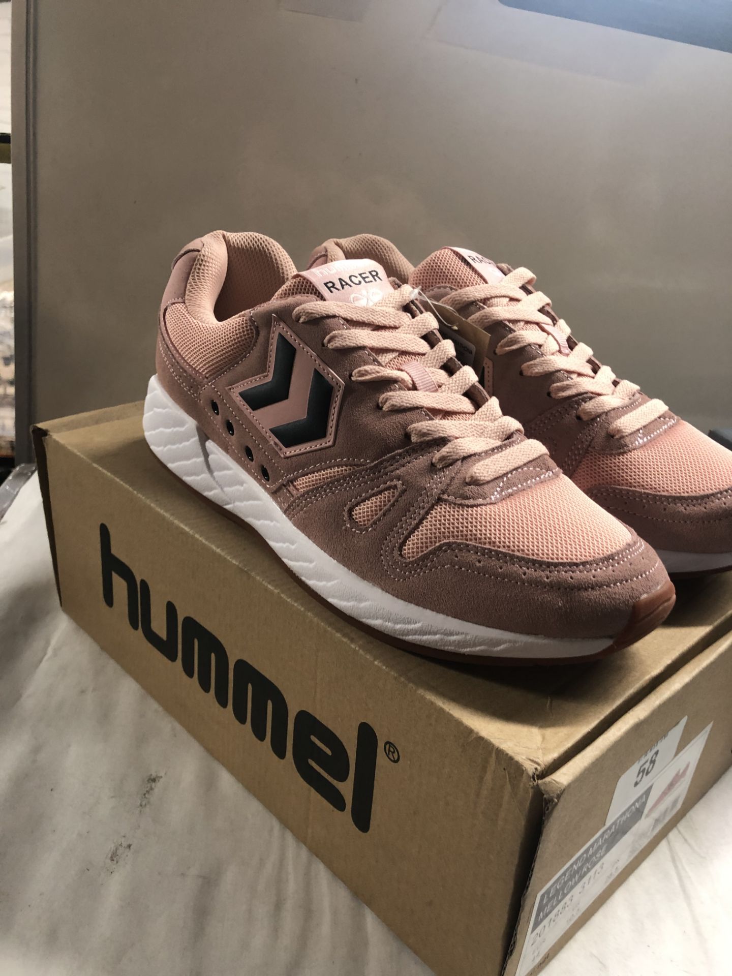 Hummel Trainers. Eur 44