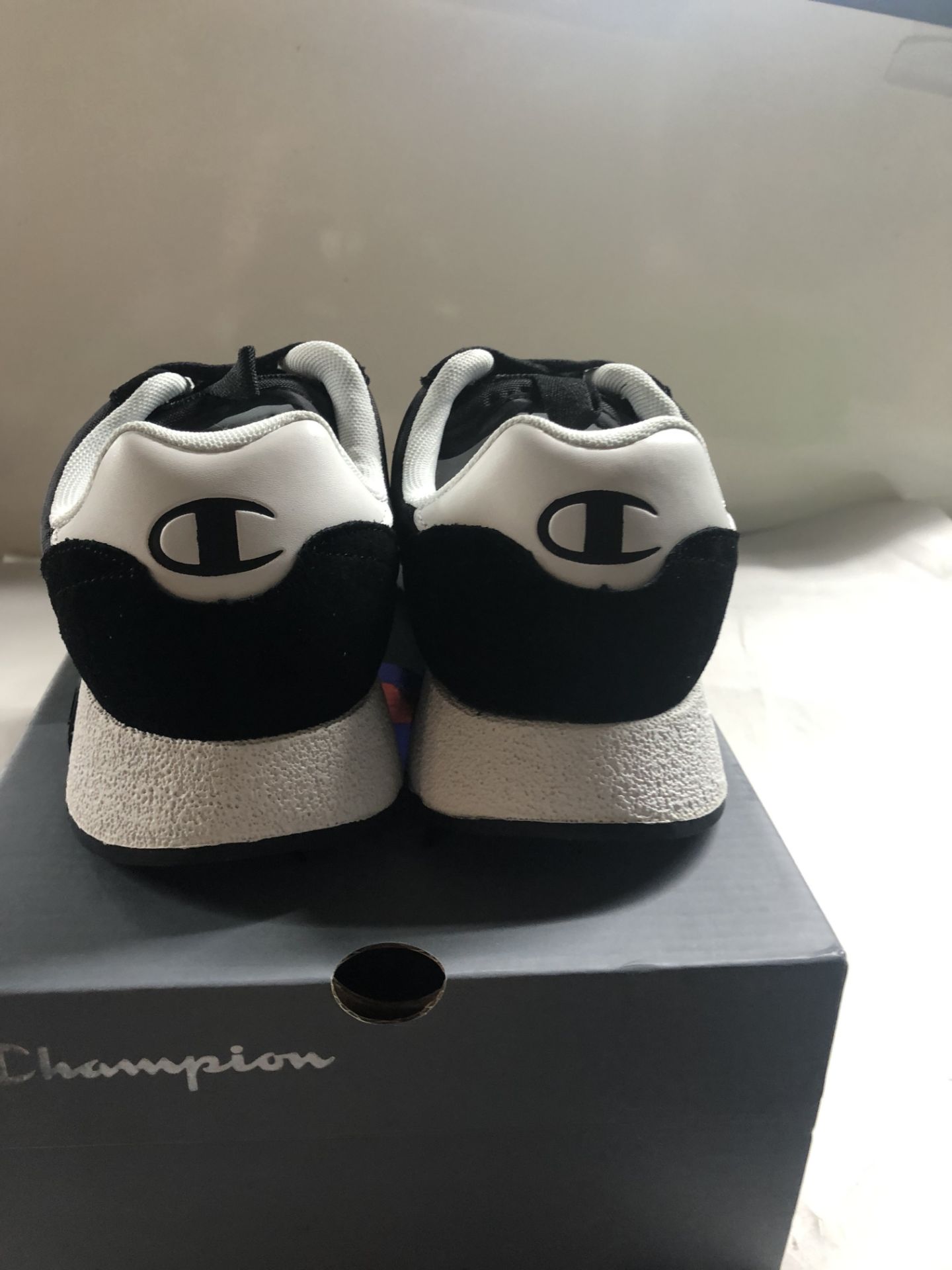 Champion Trainers. UK 7.5 - Image 3 of 4