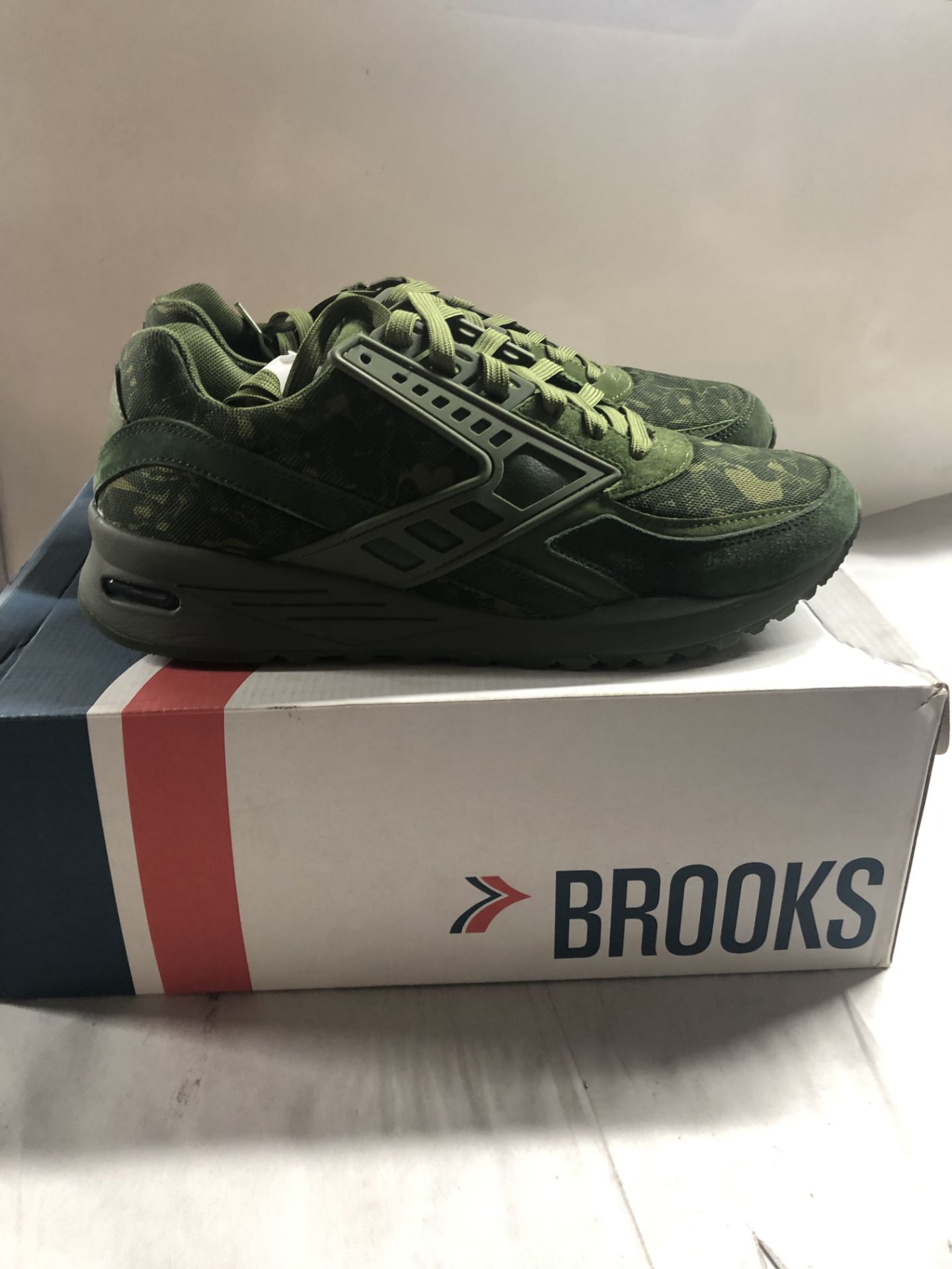 Brooks Trainers. UK 10