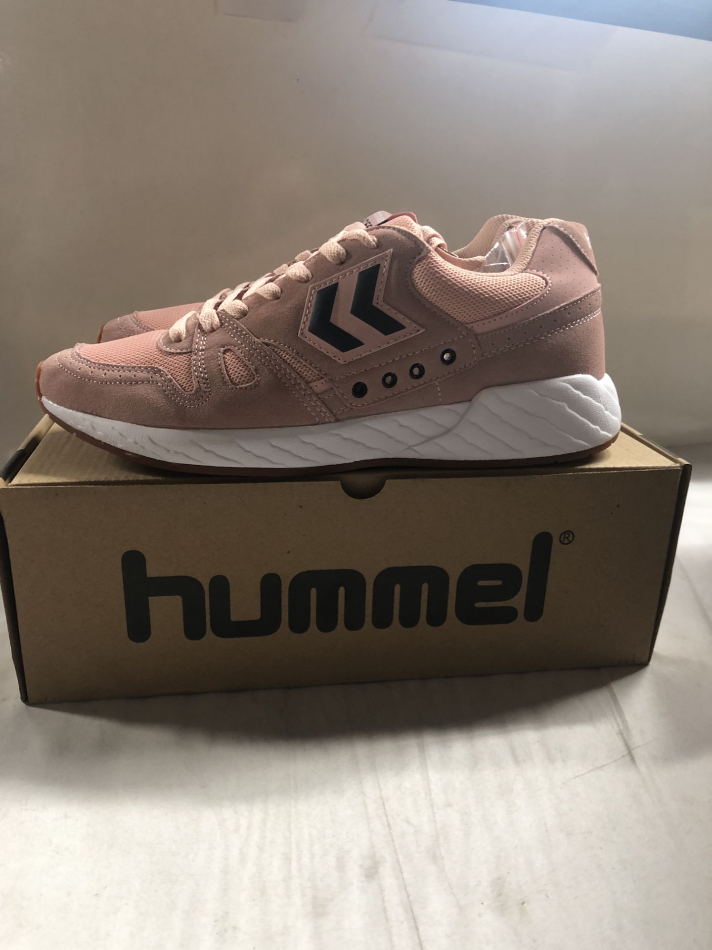 Hummel Trainers. Eur 43 - Image 2 of 2