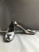 Stuart Weitzman Moody Silver Nappa Heels. EU 38 RRP £265.00