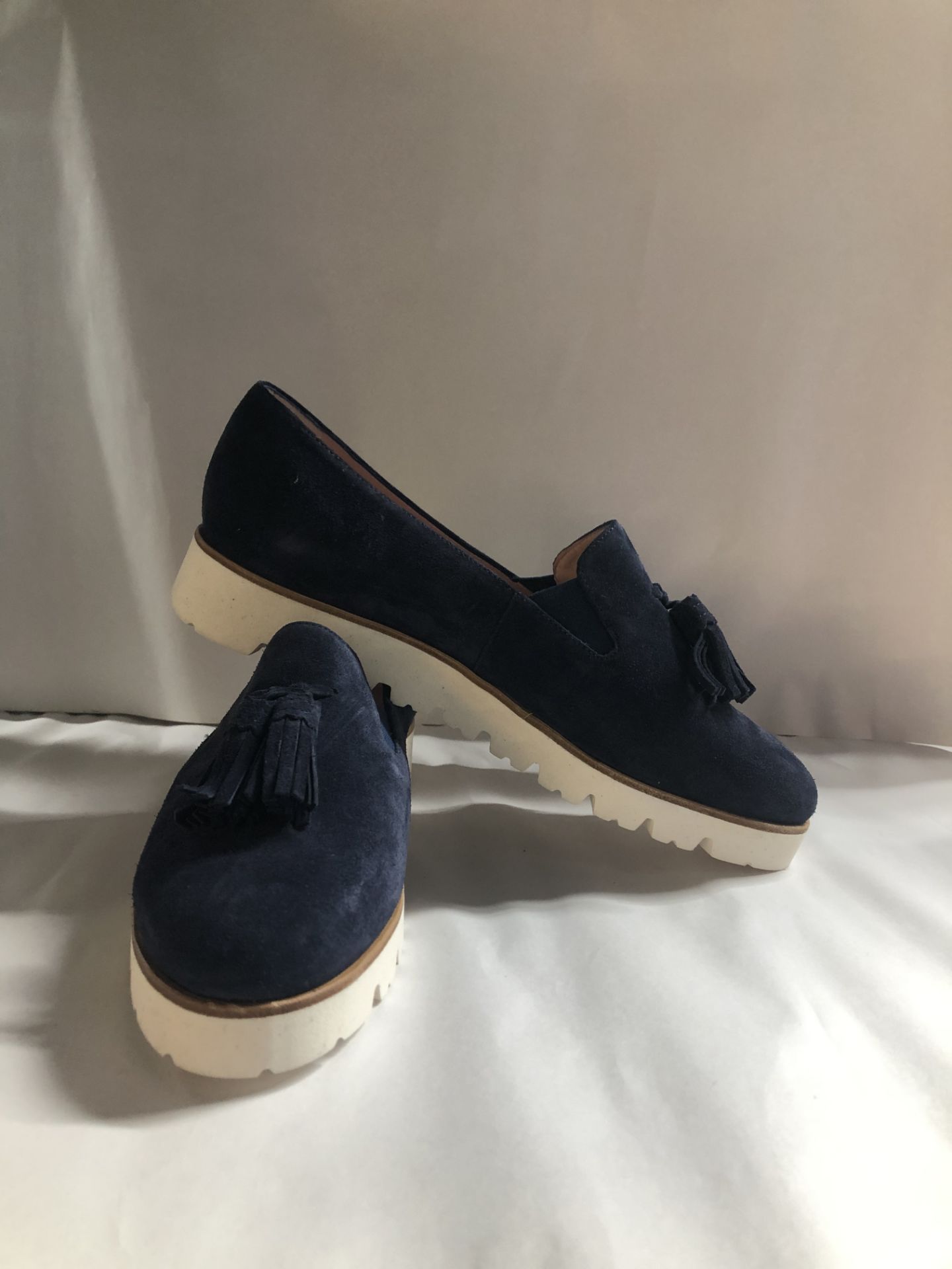 Pretty Ballerinas crostina Navy Shoes. EU 42 RRP £249.00