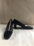 Rayne London Vernice Pumps. EU 41 RRP £440.00