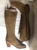 Fairfax And Favor Suede Heeled Regina Boots. EU 41 RRP £345.00