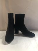 Stuart Weitzman Margot 75 Boots. EU 38.5 RRP £498.00