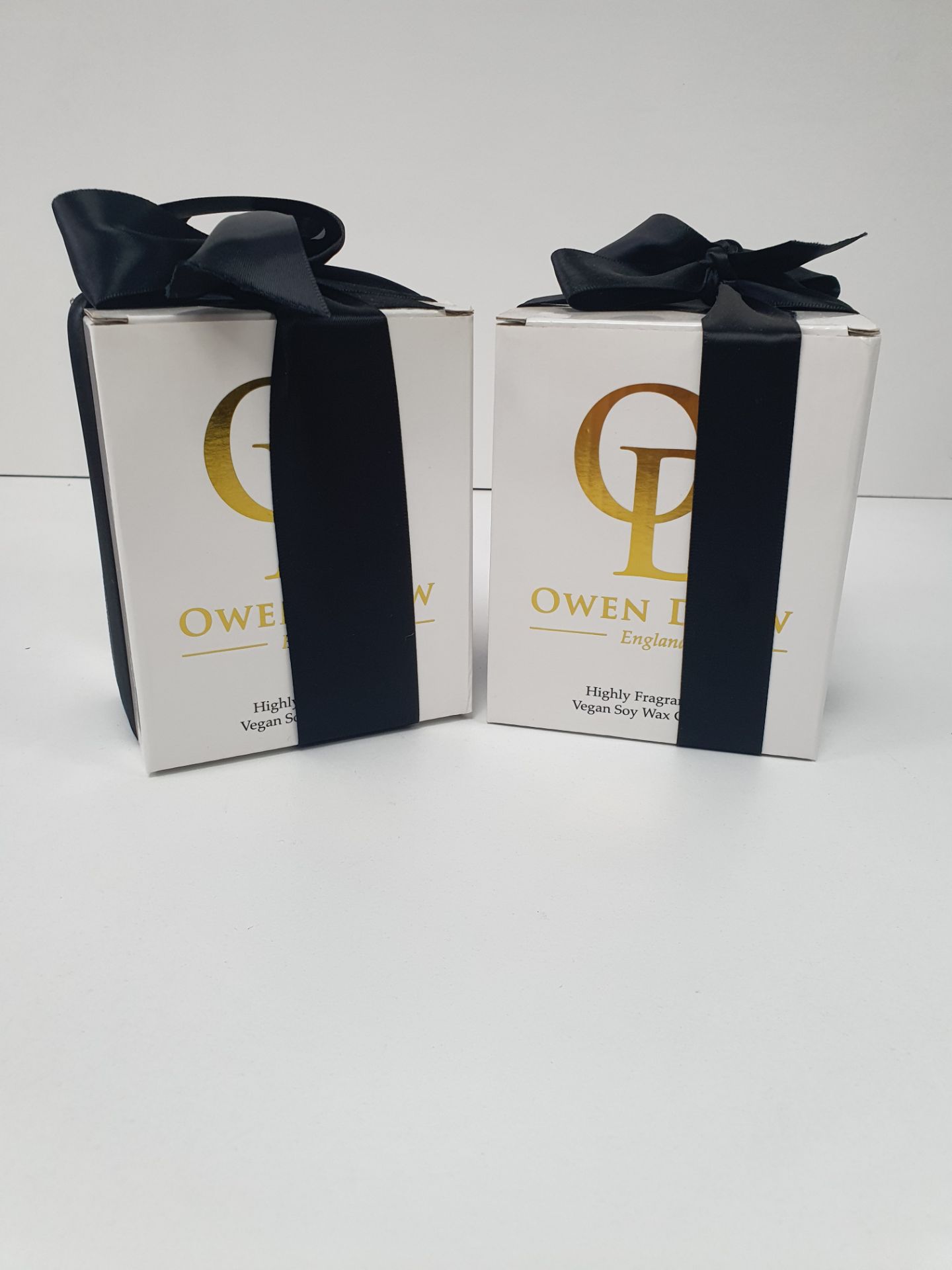 2 x Owen Drew Vegan Soy Wax Candles | RRP £40.00 - Image 2 of 2