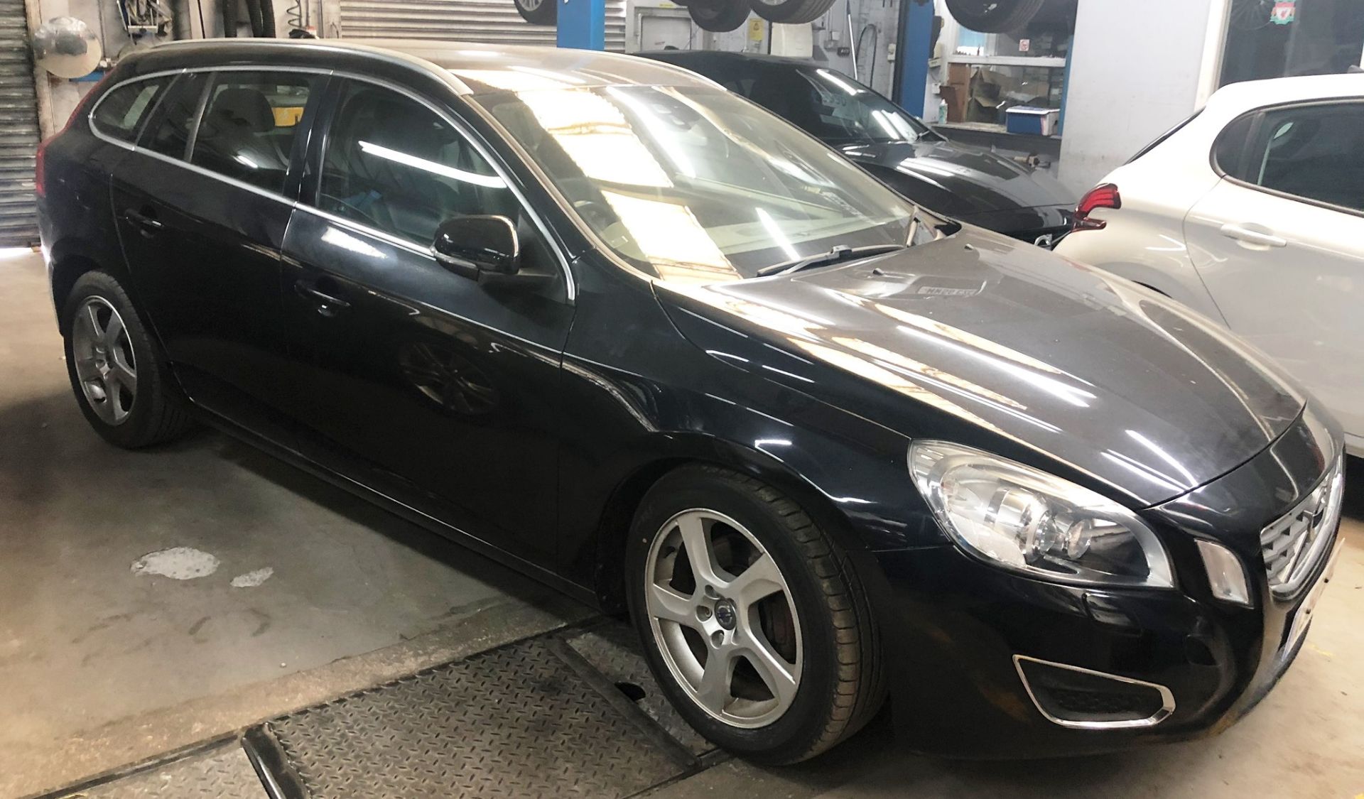 Volvo V60 SE Lux D5 Auto | Reg: AJ60 BMZ| Mileage: 60,000 - Image 2 of 12