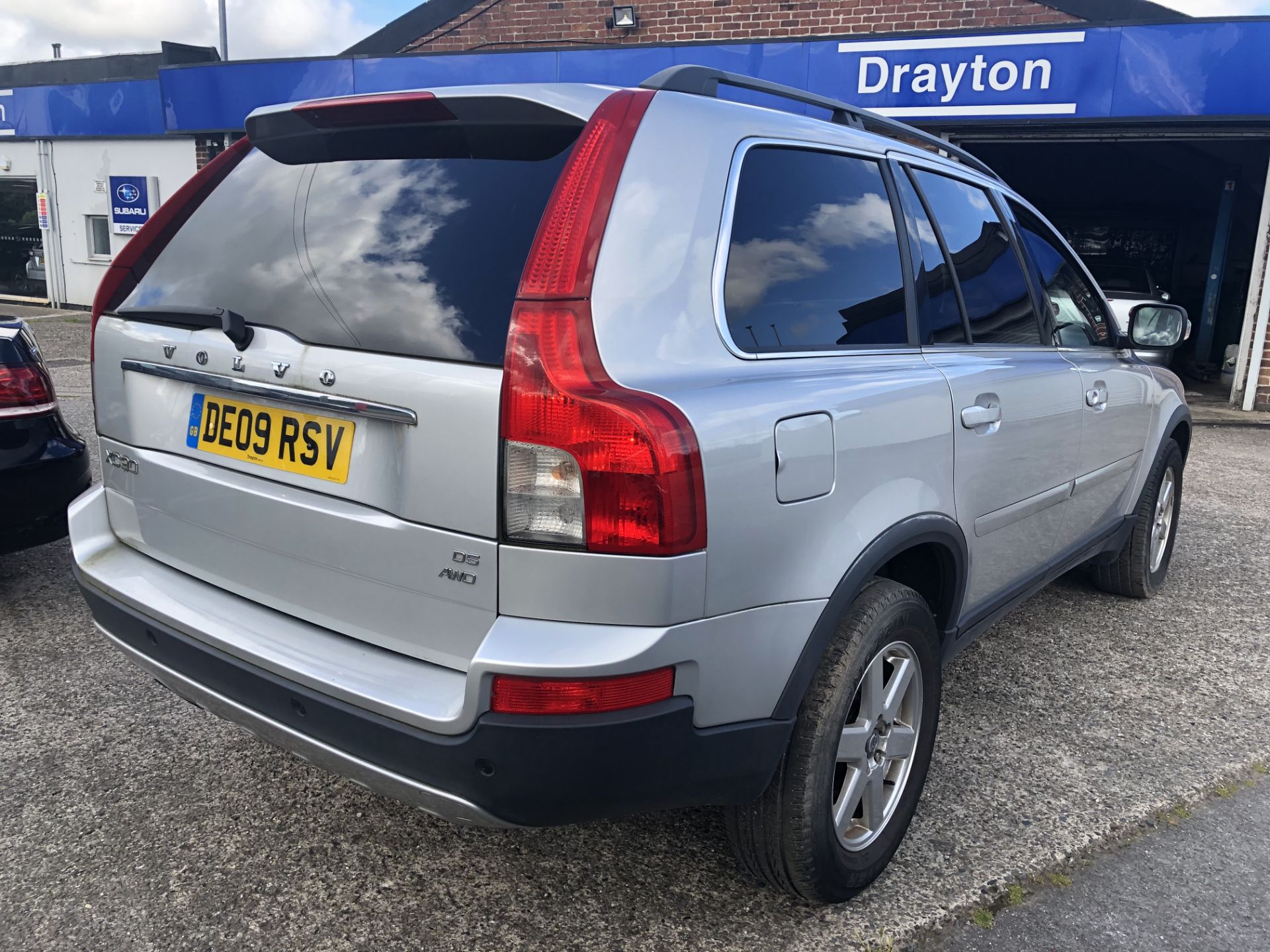 Volvo XC90 Active AWD D5 | Reg: DE09 RSV | Mileage: 82,000 - Image 6 of 12