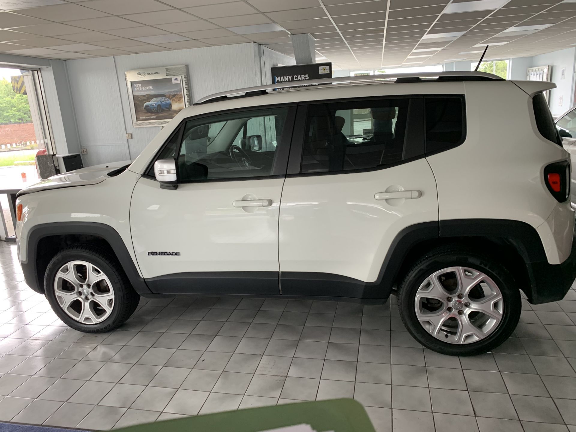 Jeep Renegade Limited M-Jet 4X Estate w/ Tow Bar | Reg: PY66 BUO | 35,032 Miles - Image 4 of 7