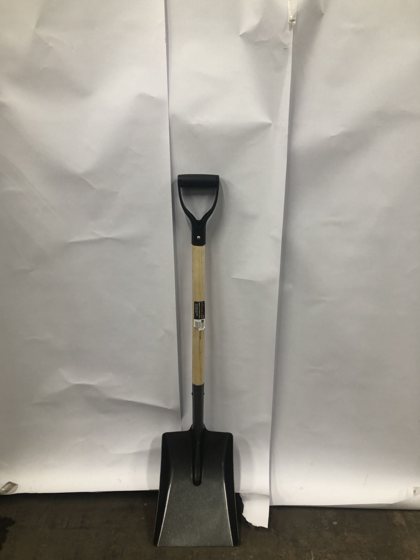 2 x Neilsen Shovels With Wooden Handle - Image 3 of 4