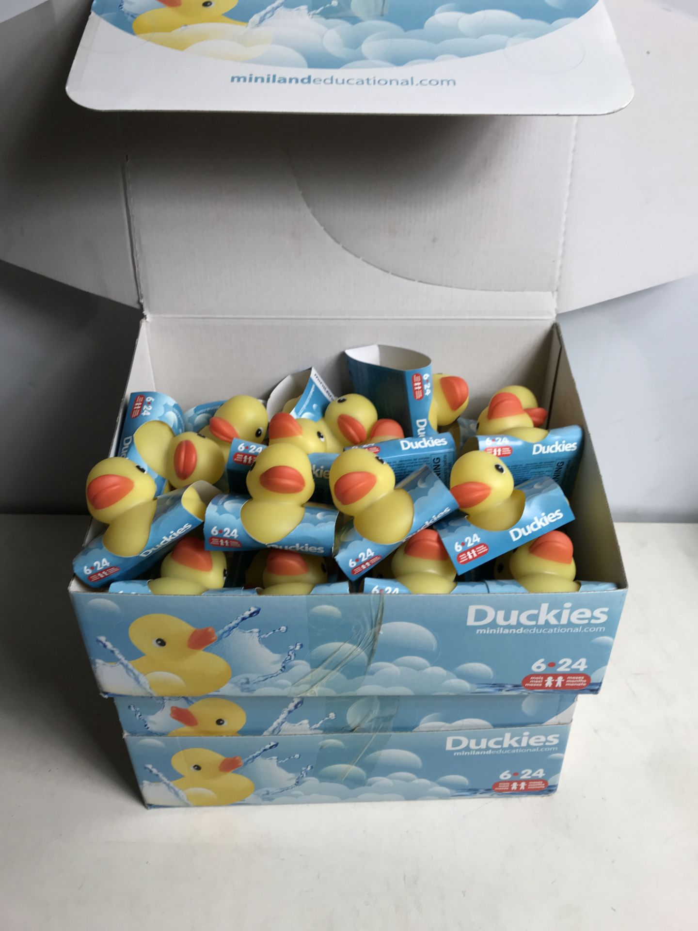 48 x Yellow Rubber Ducks