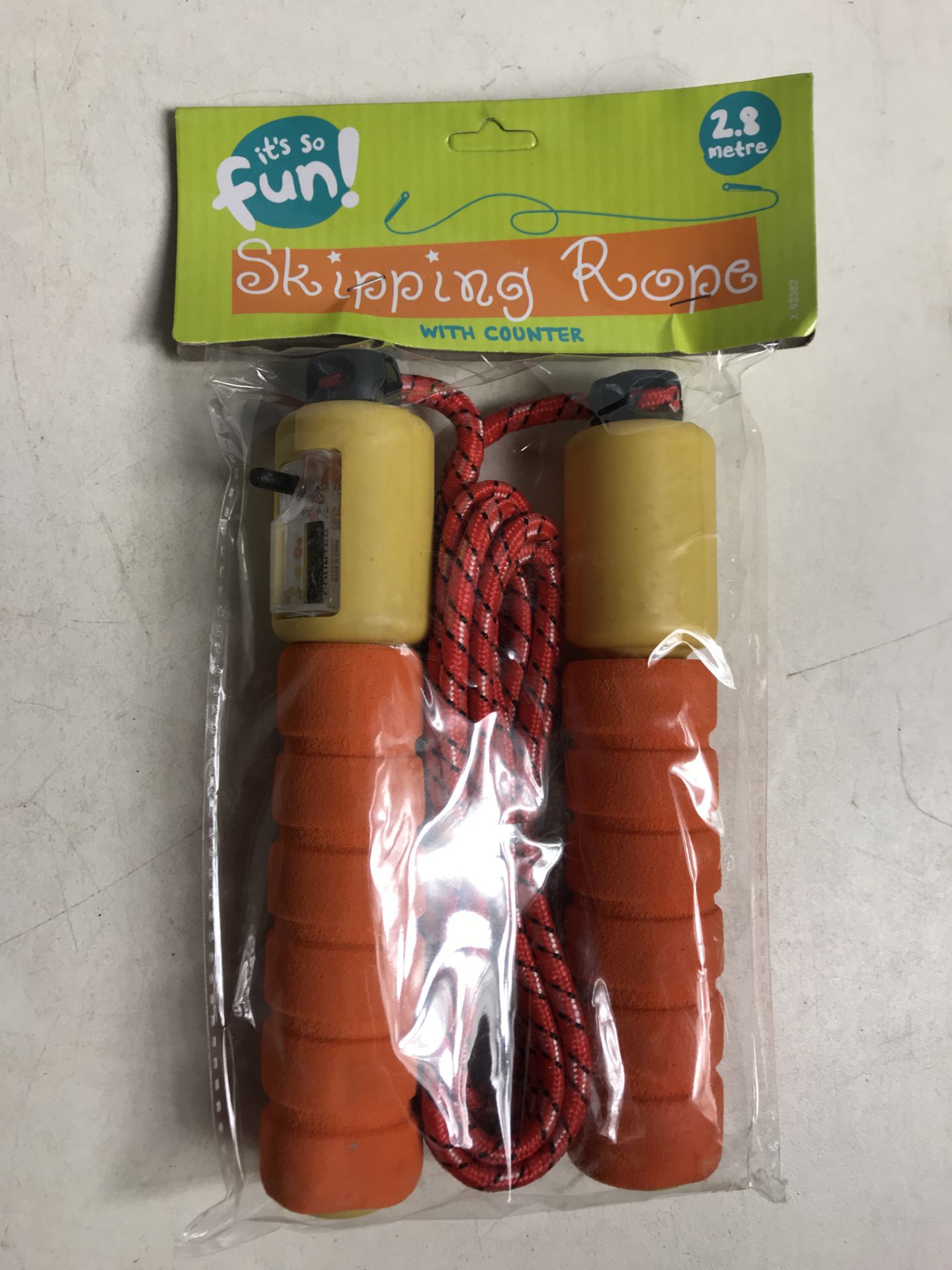 21 x Various Coloured Skipping Ropes - Image 2 of 3