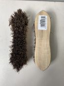 33 x Bentley Hand Scrub Brush Bassine 8inch