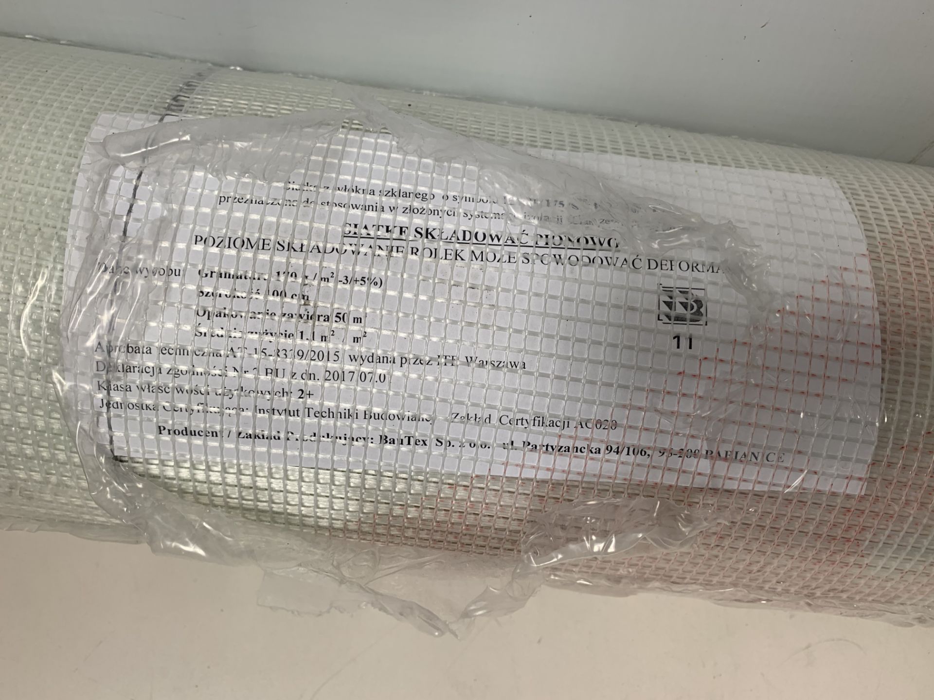 Roll Of White Plastic Mesh - Image 3 of 4