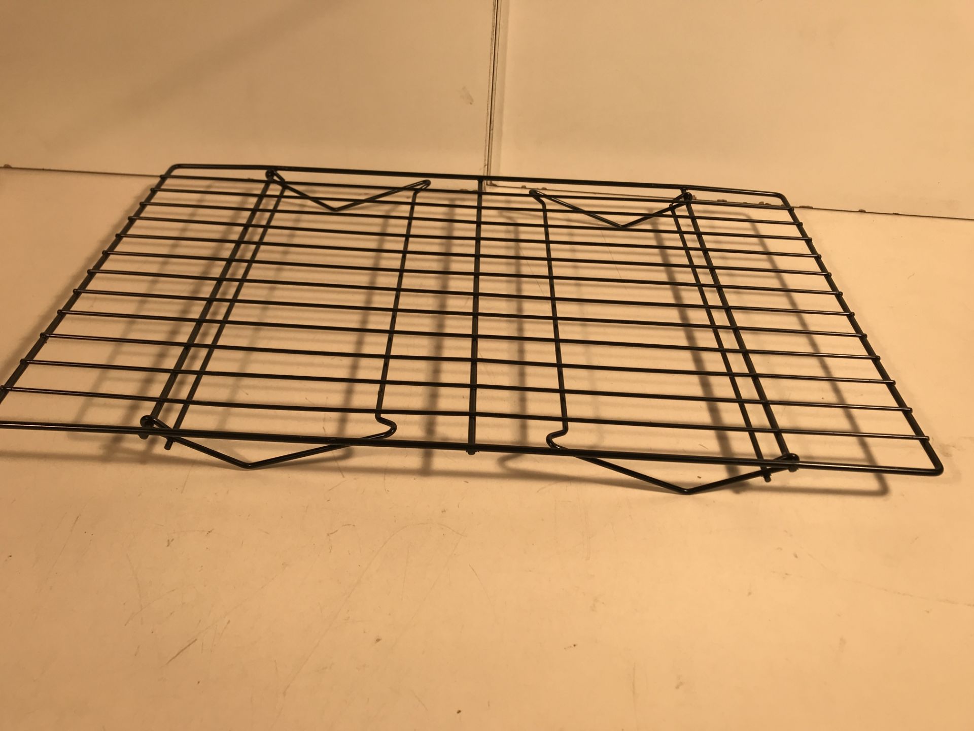 14 x Stackable Cooling Racks - Image 4 of 4