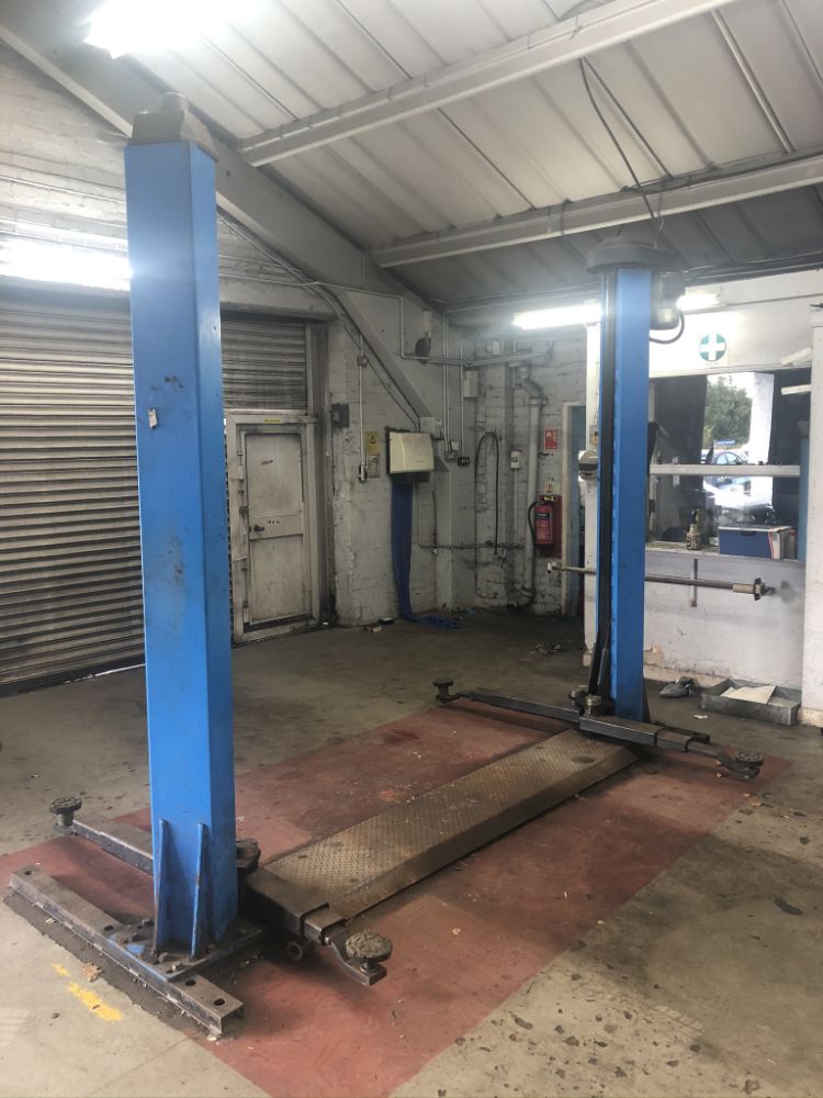 Motor Dealership Garage Equipment | 2 & 4 Post Vehicle Lifts | Rolling Road | Gas Analyser & Smoke Meter | Wheel Balancer | Tyre Changer