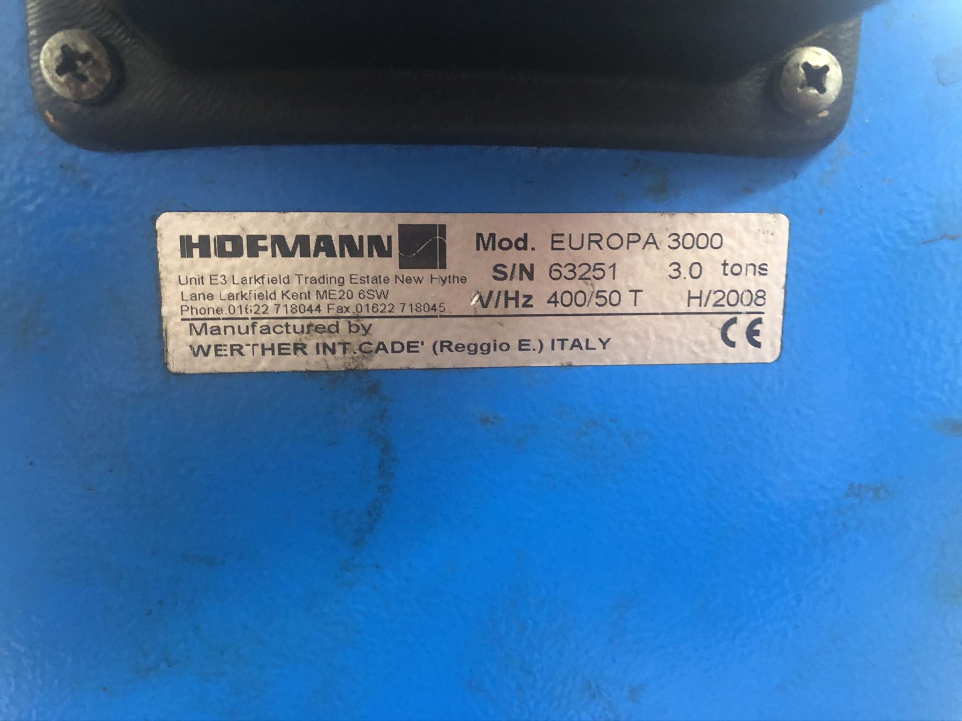 Hofman Europa 3000 2 Post 3 Tonne Vehicle Lift | YOM: 2008 - Image 8 of 10