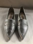 Nicholas Kirkwood Beya Metallic Bottalato Heels. EU 37