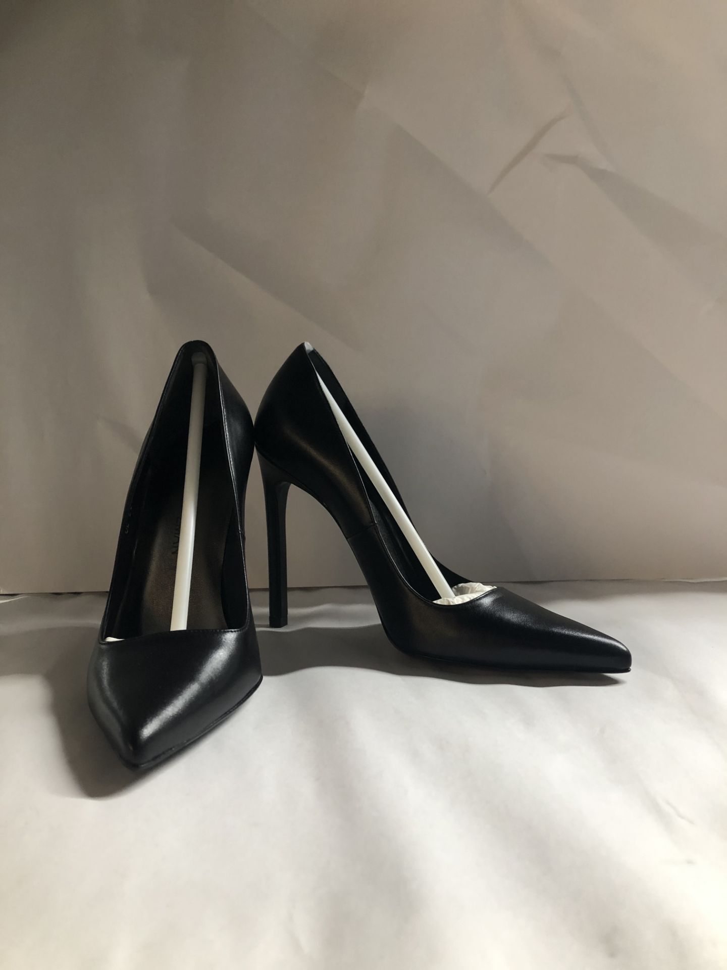 Stuart Weitzman Tia Black Supple Kid Heels. EU 38 RRP £290.00