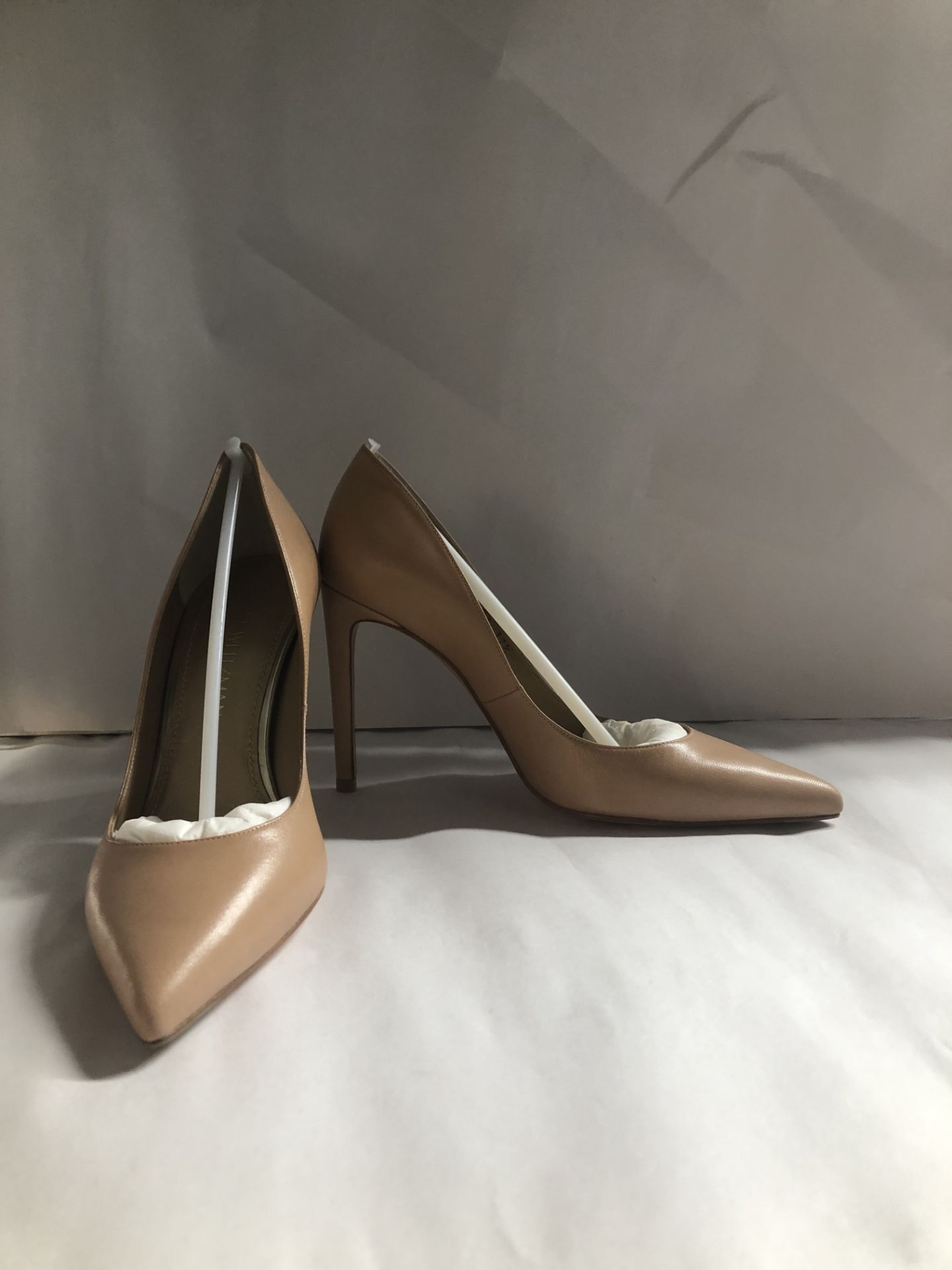 Stuart Weitzman Curvia Adobe Kid Heels. EU 37.5 RRP £280.00