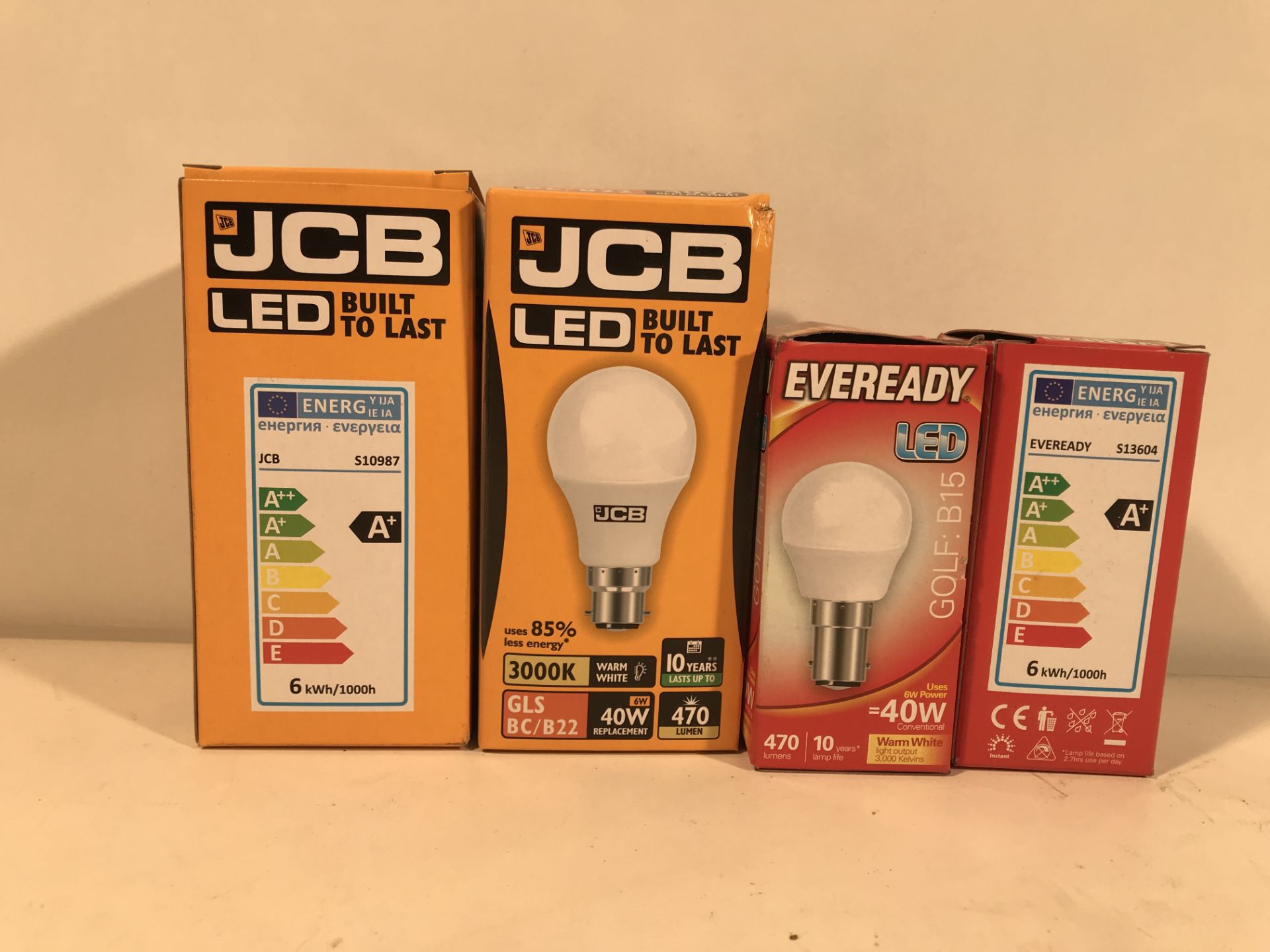 4 x Various Light Bulbs