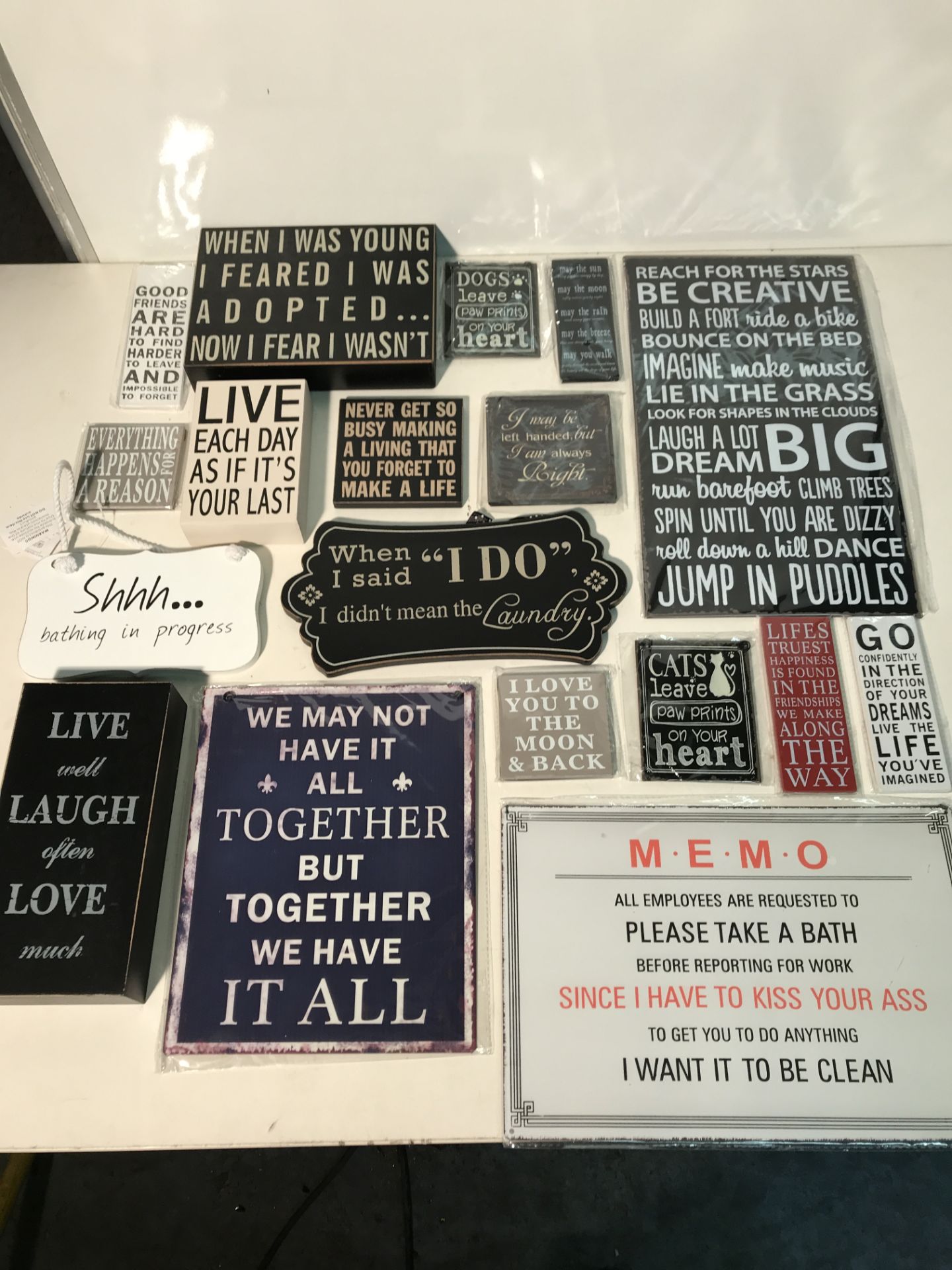 Approx. 100 x Various Hanging Signs | See photographs.