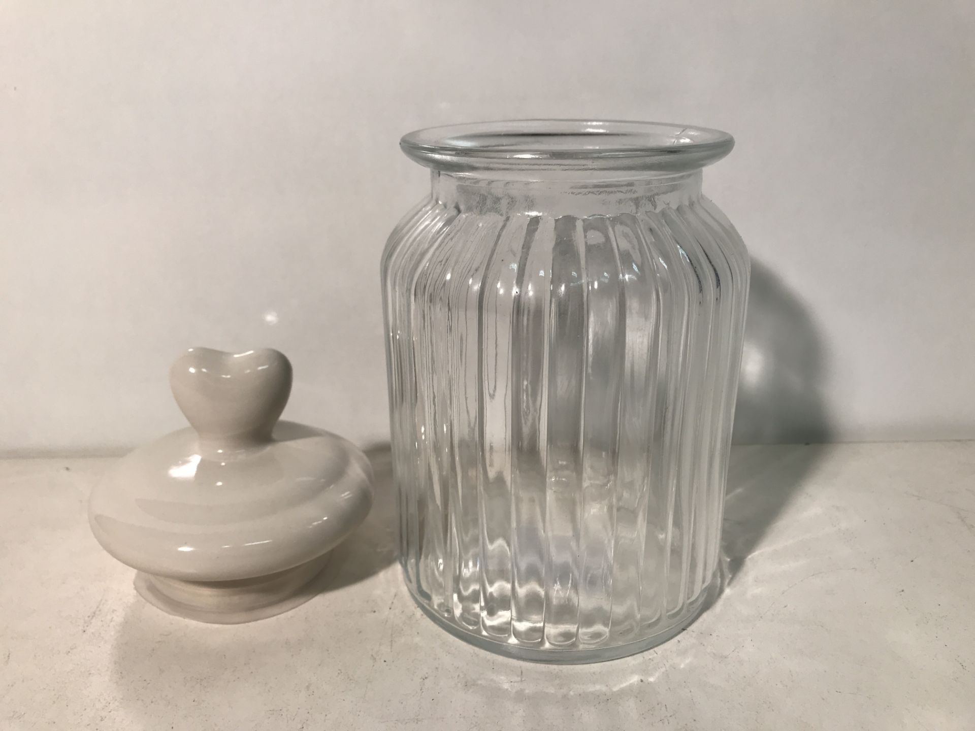 12 x Glass Jars with Porcelain Lids - Image 2 of 3