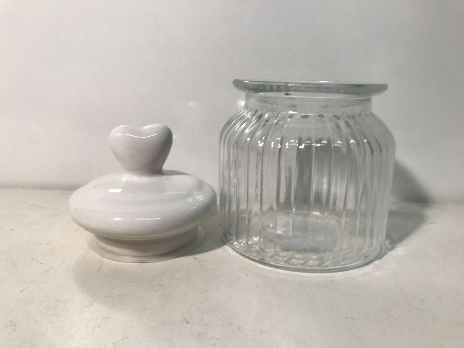 12 x Glass Jars with Porcelain Lids - Image 2 of 3