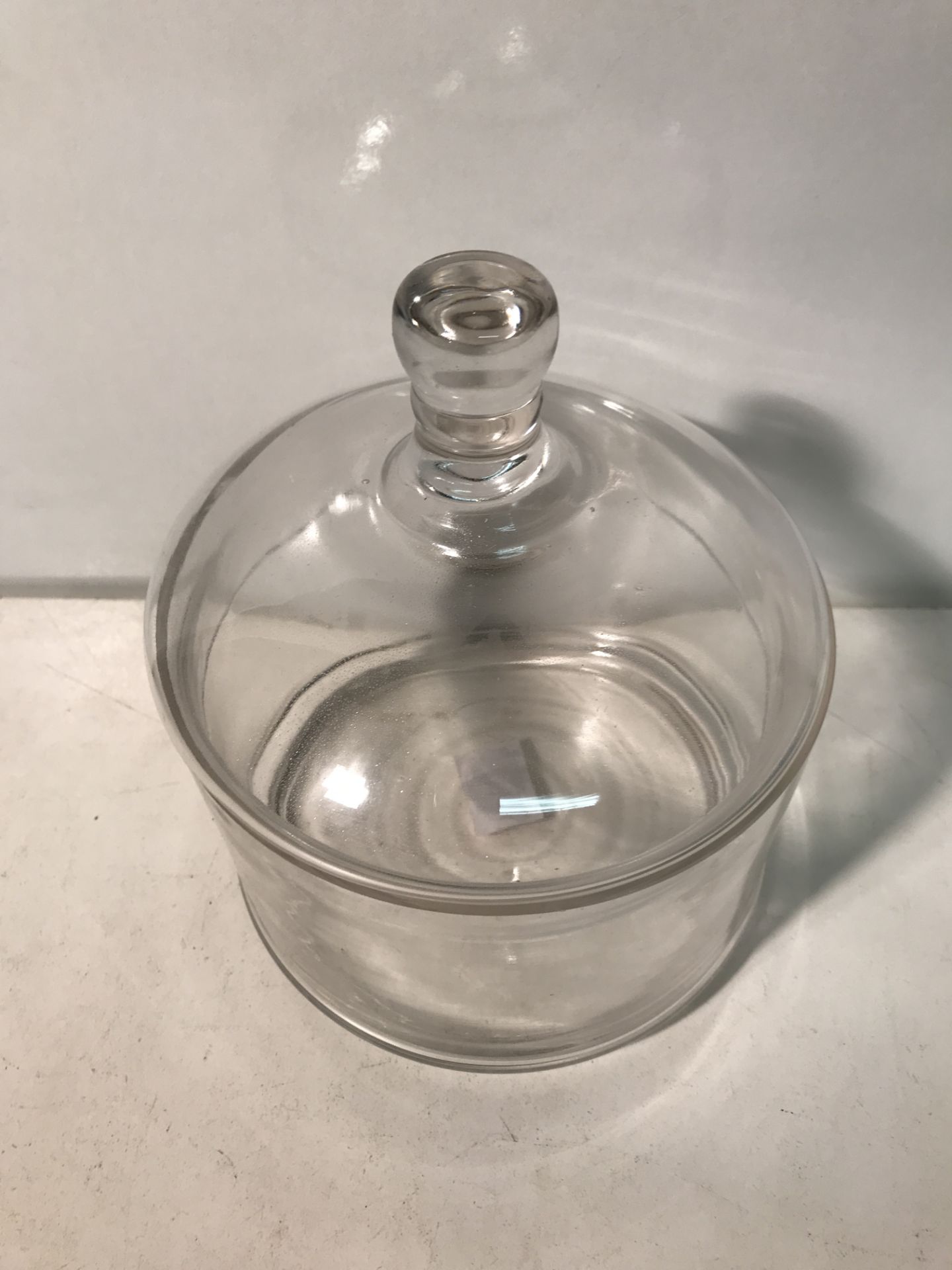 8 x Glass Bonbon Jars with Lids - Image 4 of 4