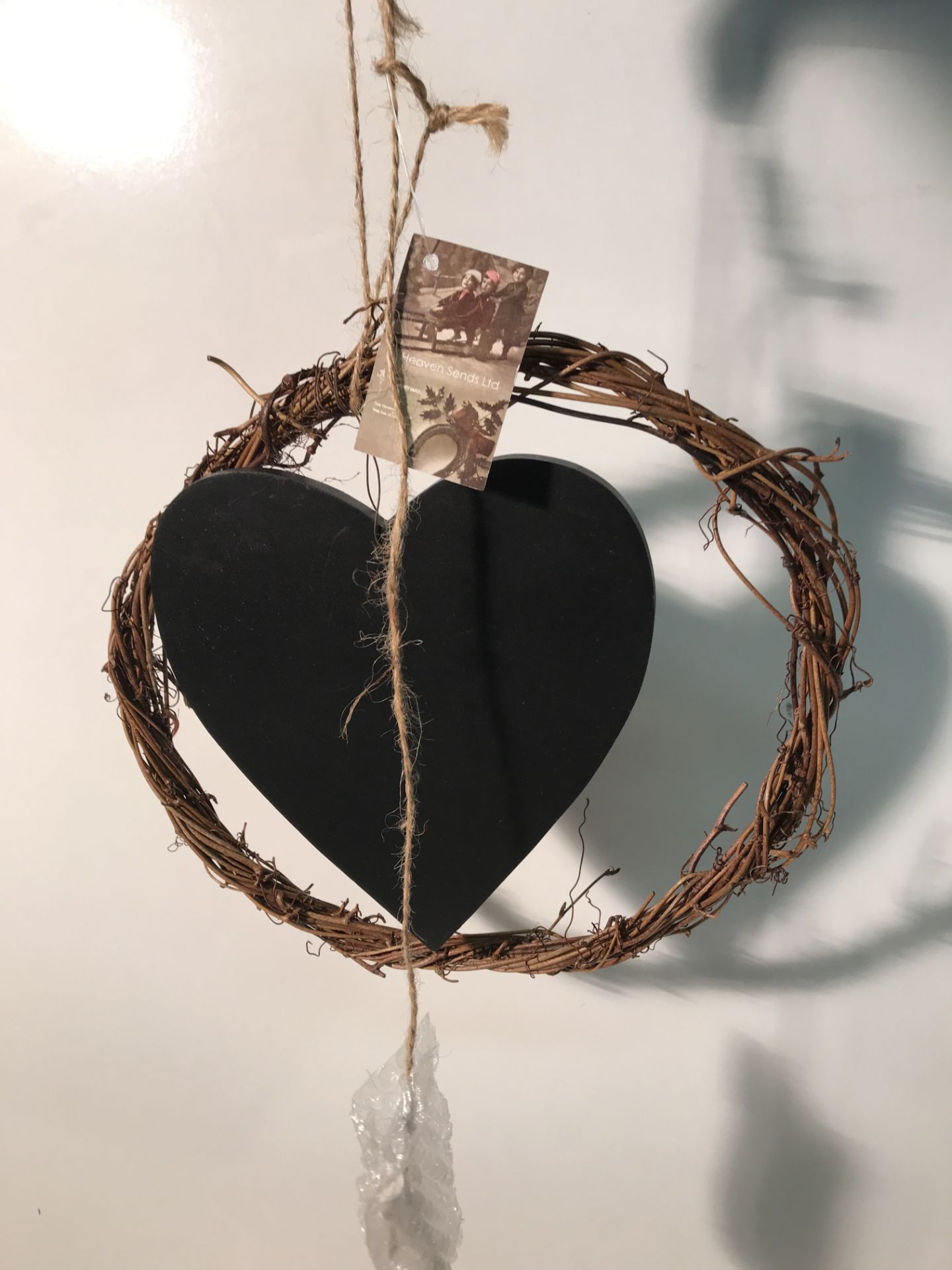 6 x Twig Wreath w/Heart Chalk Board and Chalk - Image 2 of 2