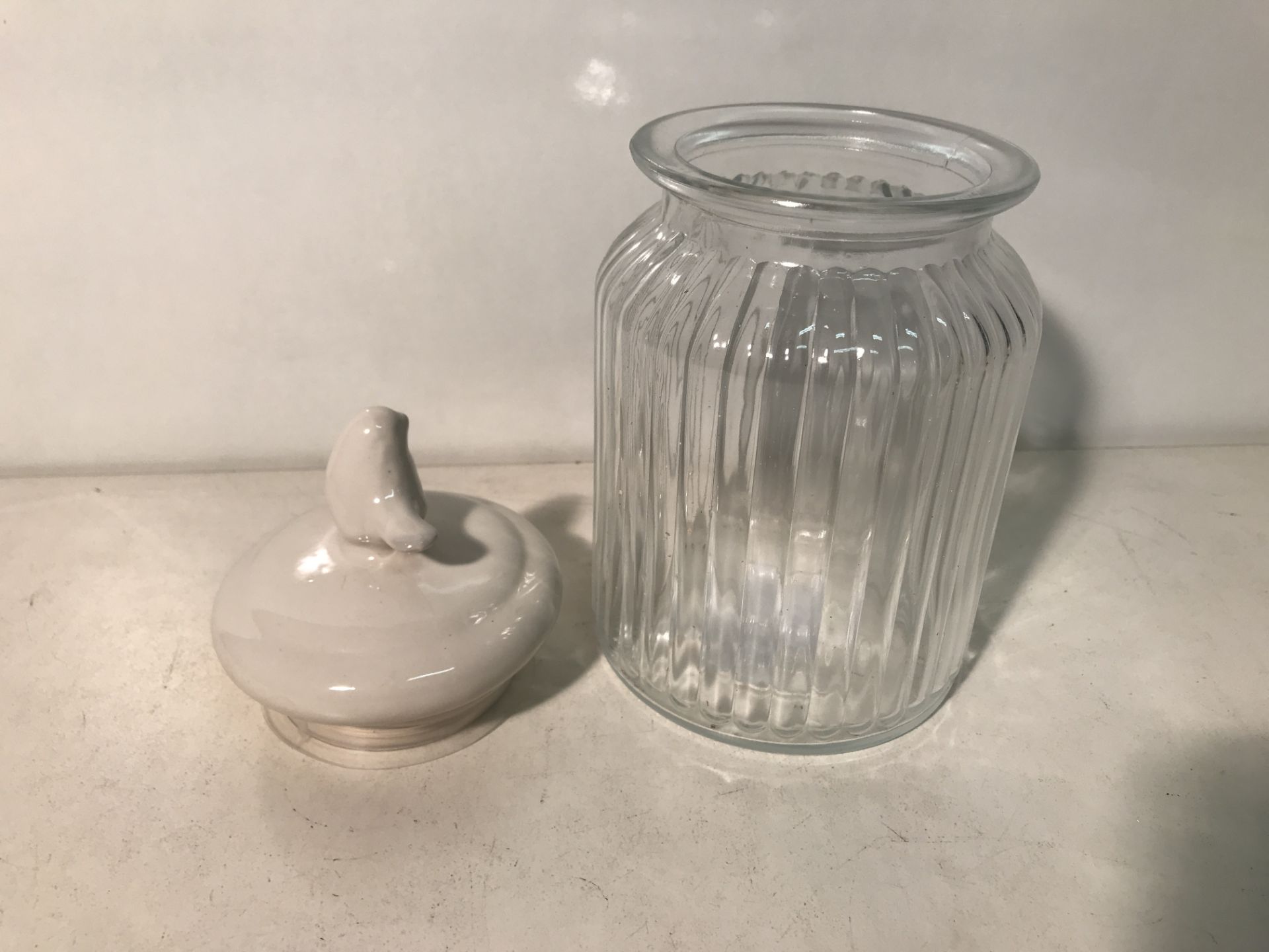 12 x Glass Jars with Porcelain Lids - Image 3 of 3