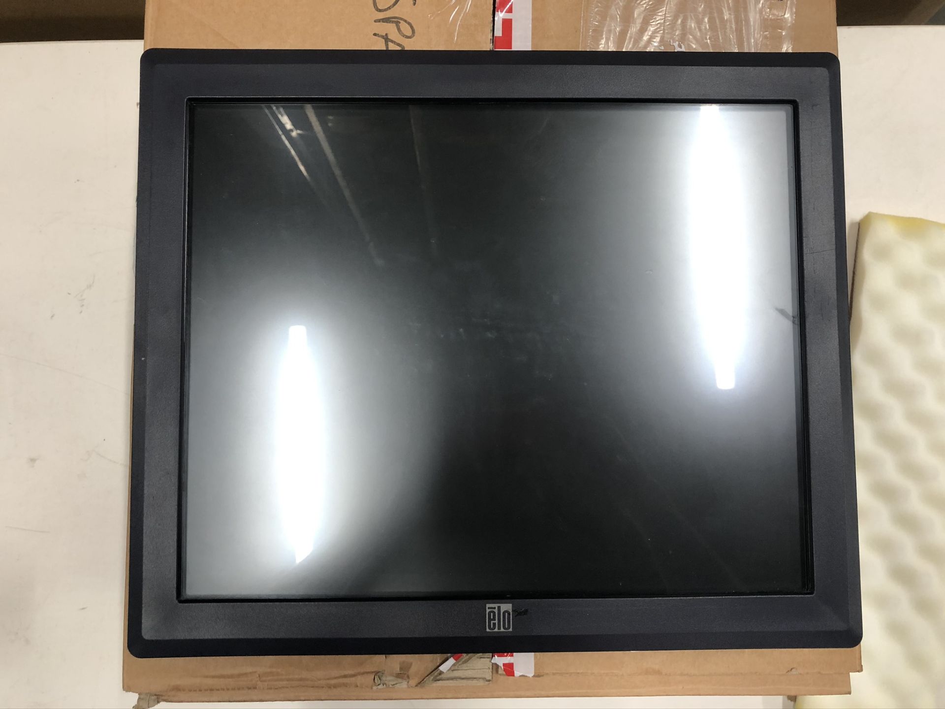 EloToch ET1715L-8CWB-1-CYG 17" Touchscreen LCD Monitor - Image 2 of 3