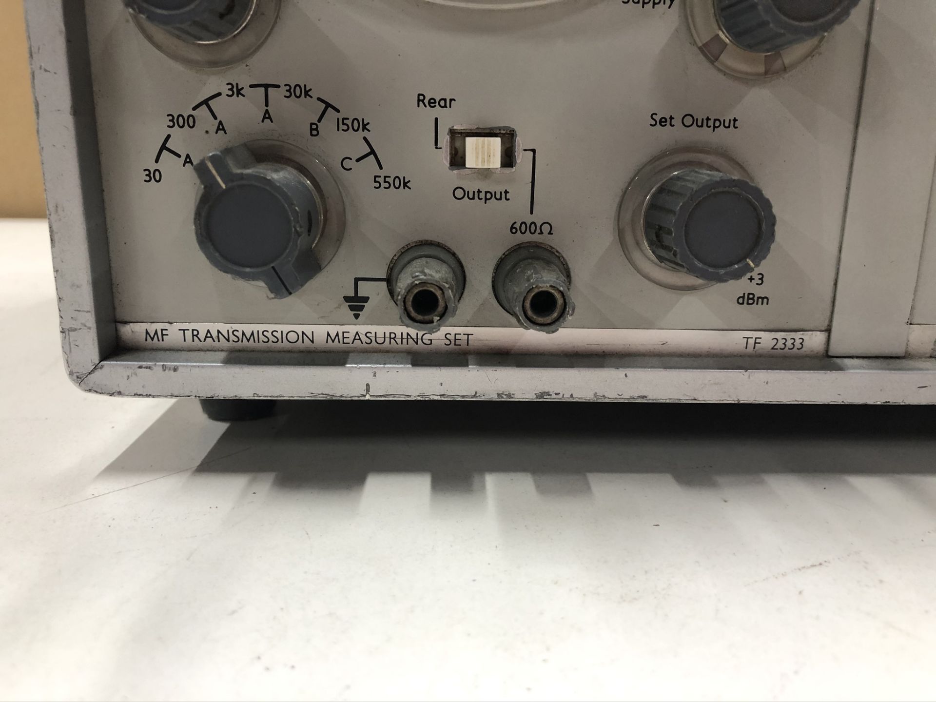 Marconi Industries TF2333 MF Transmission Measuring Set w/ Farnell Stabalised Power Supply - Image 4 of 4