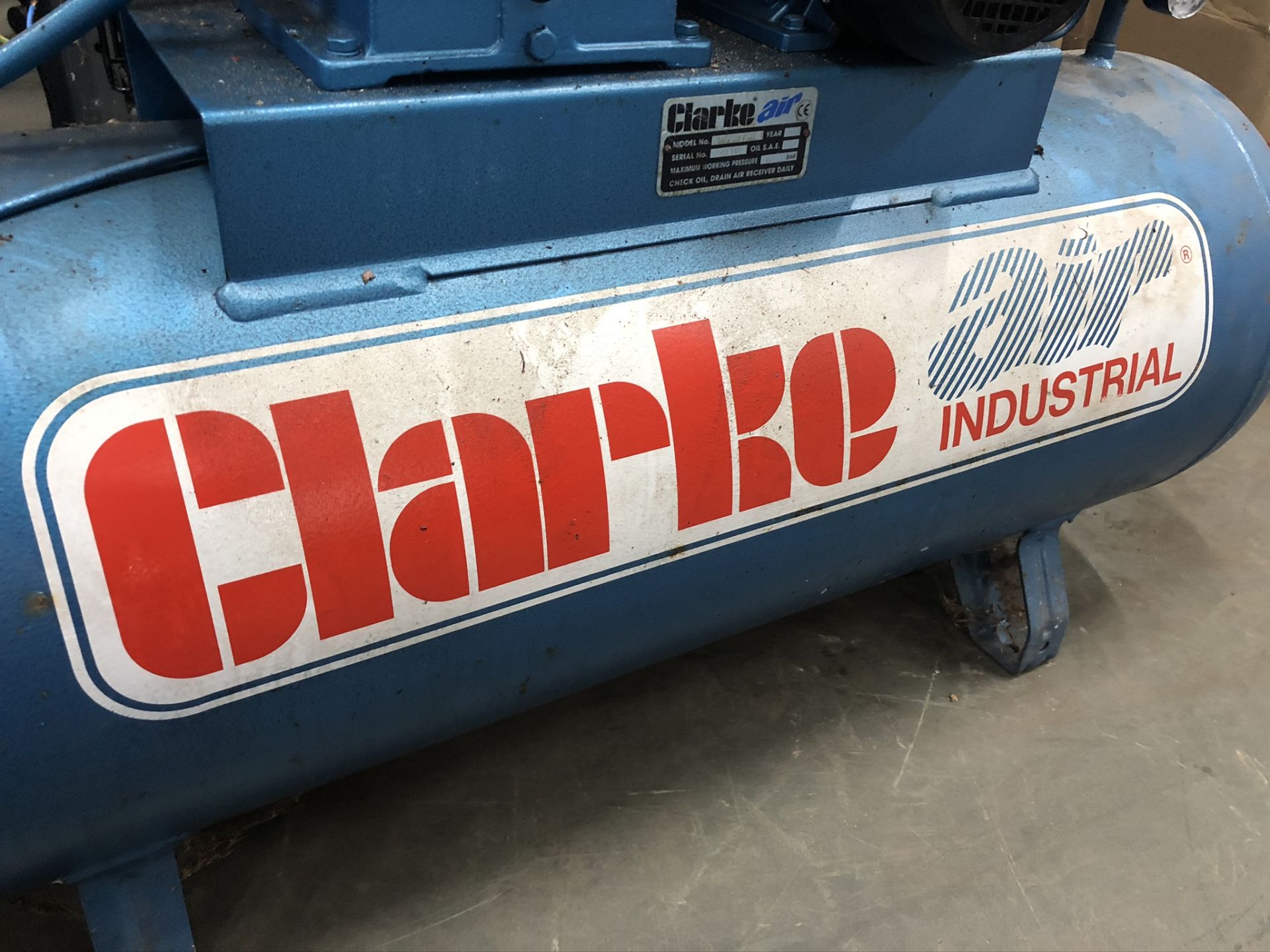 ClarkeAir SE16C150 Air Compressor - Bild 2 aus 3