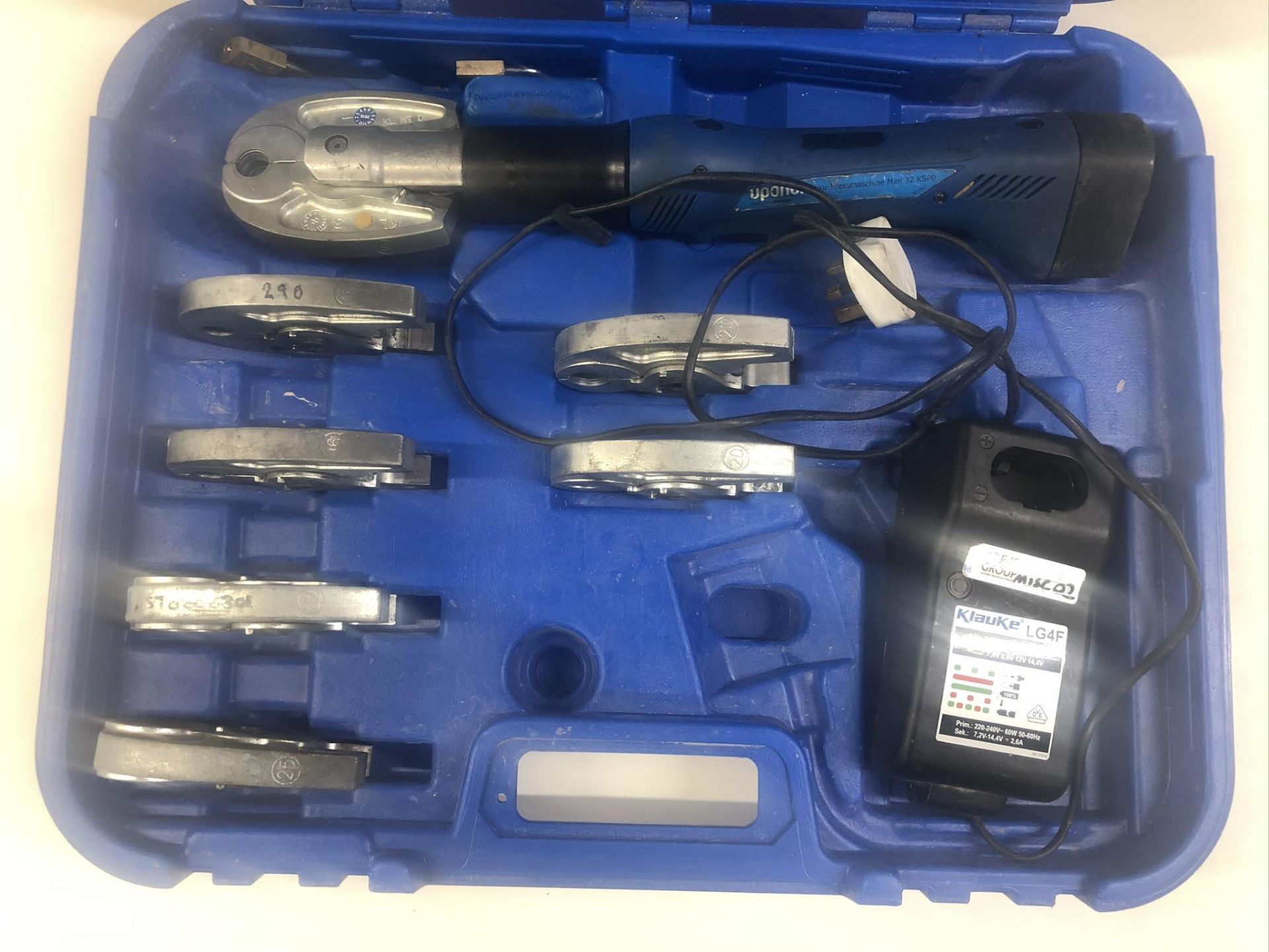 Uponor Mini32 KPO AccuPress Machine/Crimper in Case w/ Charger & Attachments - Image 2 of 5