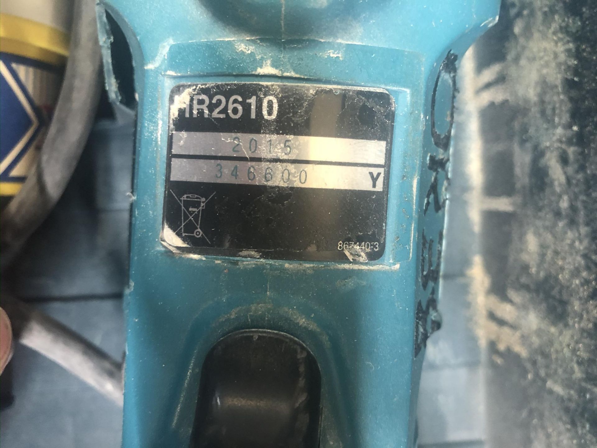 Makita HR2610 Rotary Hammer Drill in BOSCH Case | YOM: 2015 - Image 3 of 4