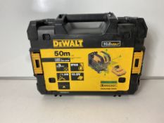 Dewalt DCE0825D1G 10.8V 2.0Ah 5 Spot Cross Line Green Laser - DCE0825D1G-GB