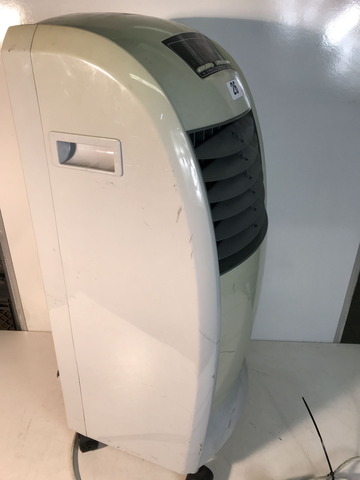 Unbranded Dehumidifier - Image 4 of 4