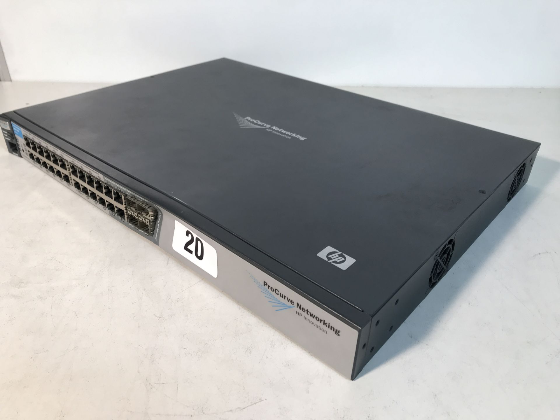 HP Innovation ProCurve Networking 24 Port Switch - Image 3 of 5