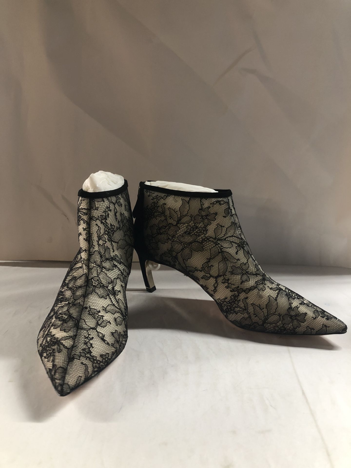 Nicholas Kirkwood Pearl Lace Heels. EU 41 RRP £650.00