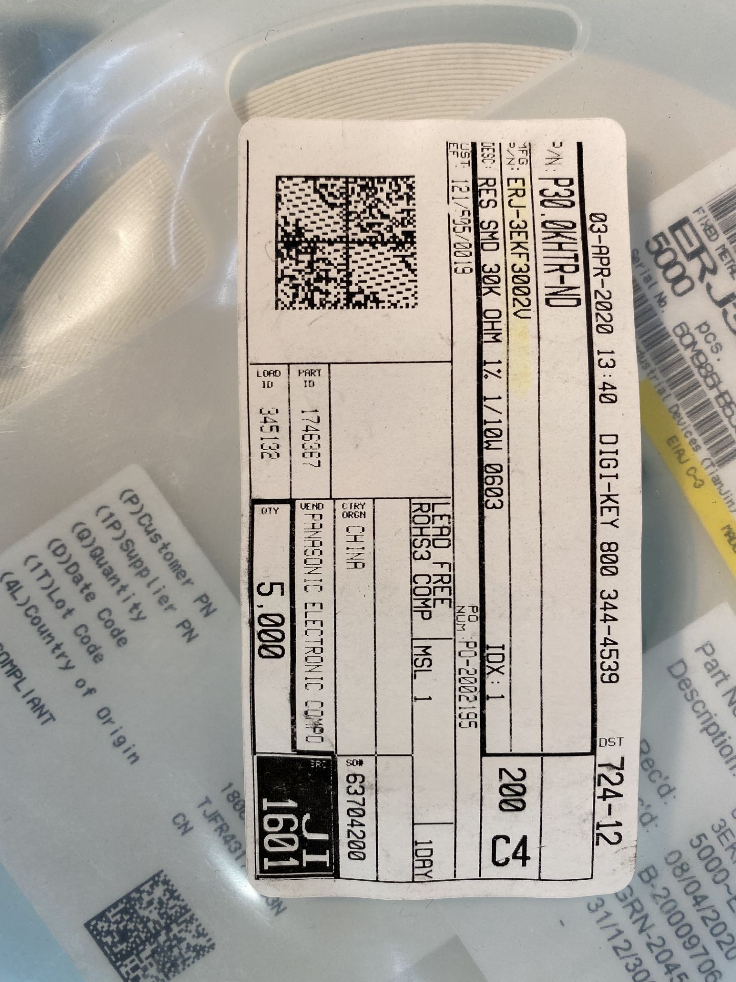 5,000 x Panasonic ERJ3EKF3002V 30kΩ, 0603 (1608M) Thick Film SMD Resistor ±1% 0.1W - - Image 2 of 3