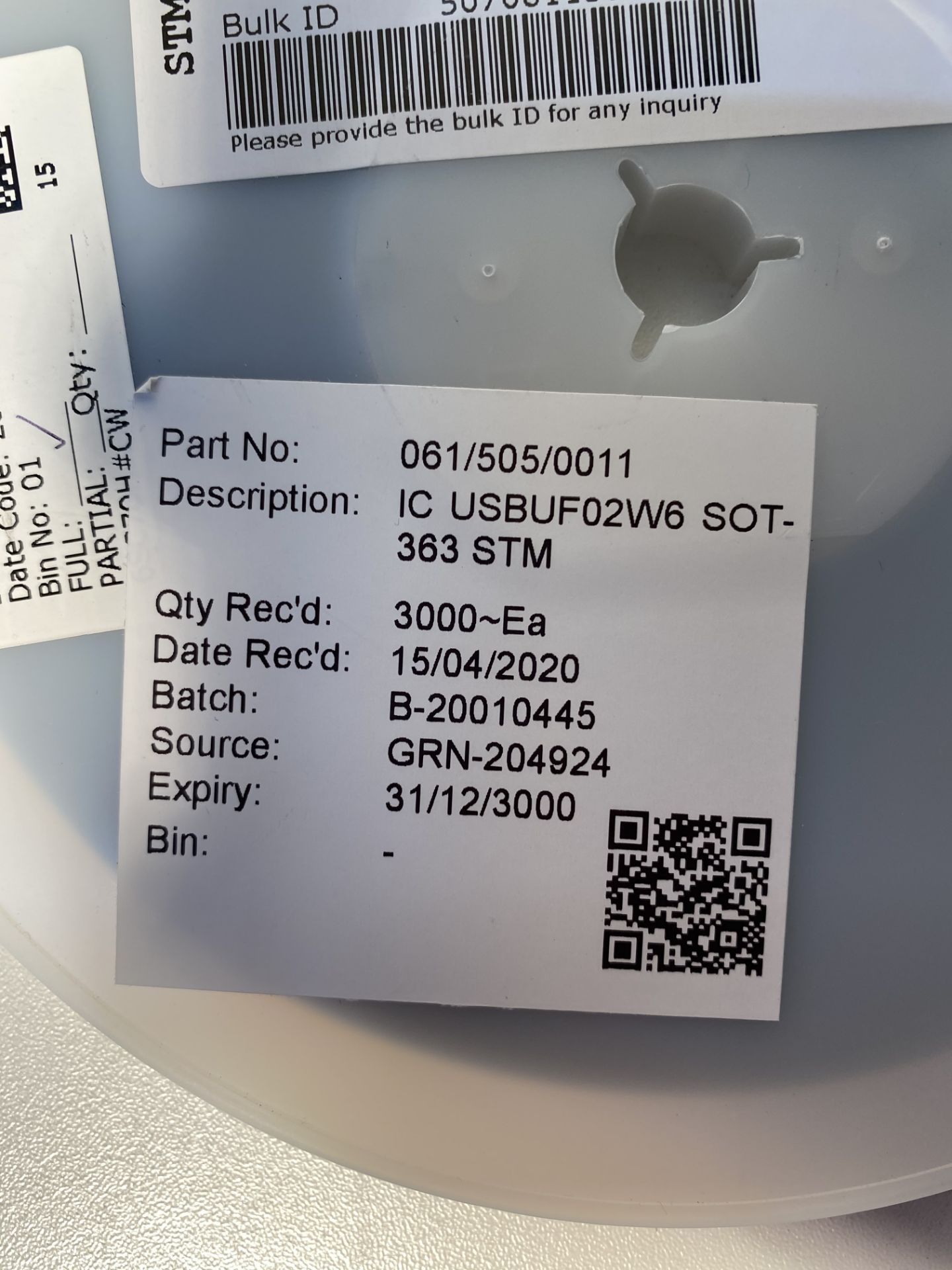 3,025 x STMicroelectronics USBUF02W6, Dual-Element EMI Filter & ESD Protector, 6-Pin SOT-323 - Image 6 of 8