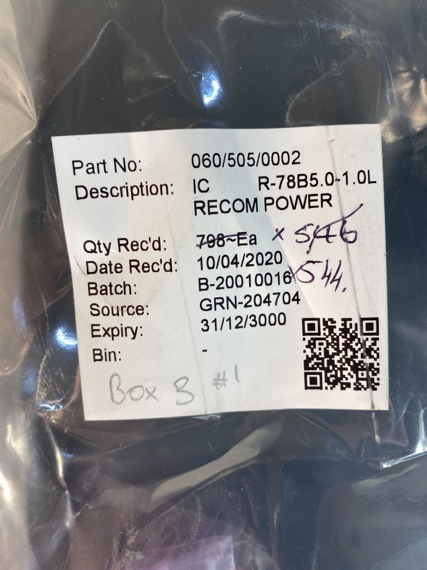 13 x 42 x Recom R-78B5.0-1.0 Through Hole Switching Regulator, 5V dc Output Voltage, 6.5 → 32V dc In - Image 2 of 3