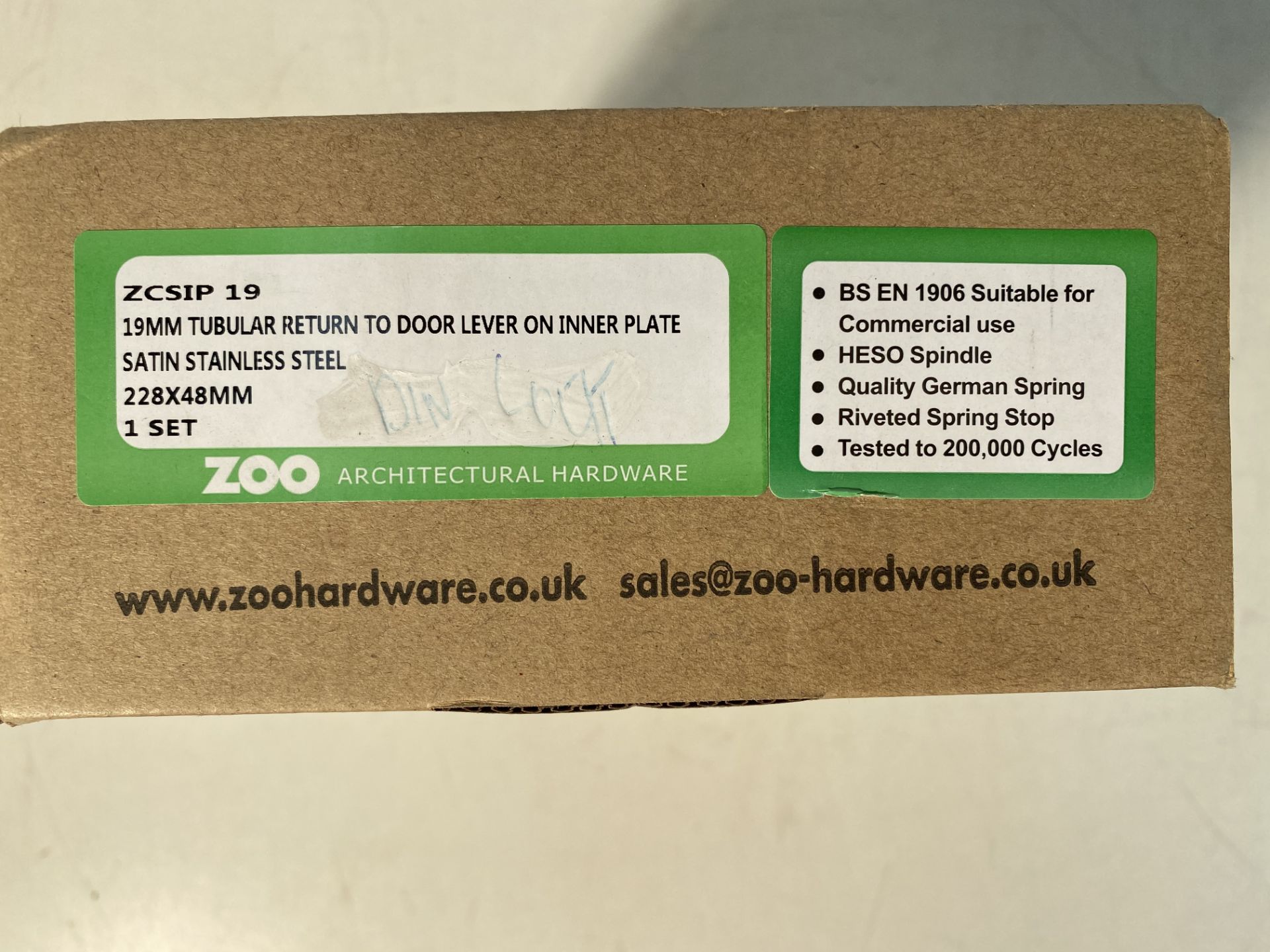 2 x Zoo Hardware ZCSIP19 19mm Tubular Return To Door Lever On Inner Plate Set - Image 2 of 3