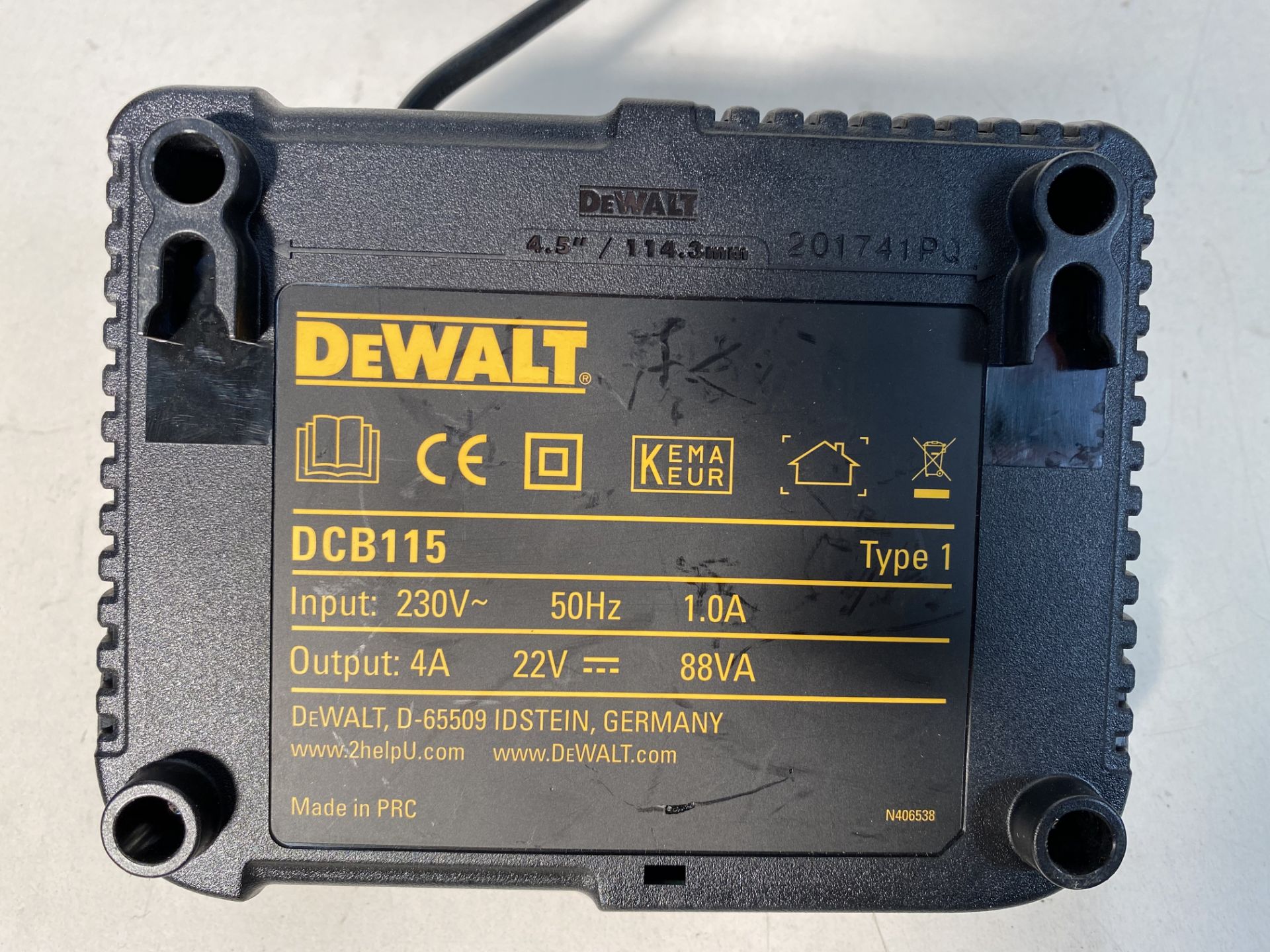 DeWalt 18V Batteries And Charger Set - Image 5 of 5