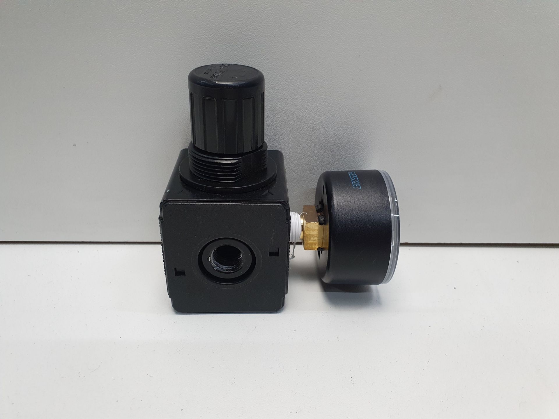 Aventics Pneumatic Regulator G 1/4 - Image 4 of 4